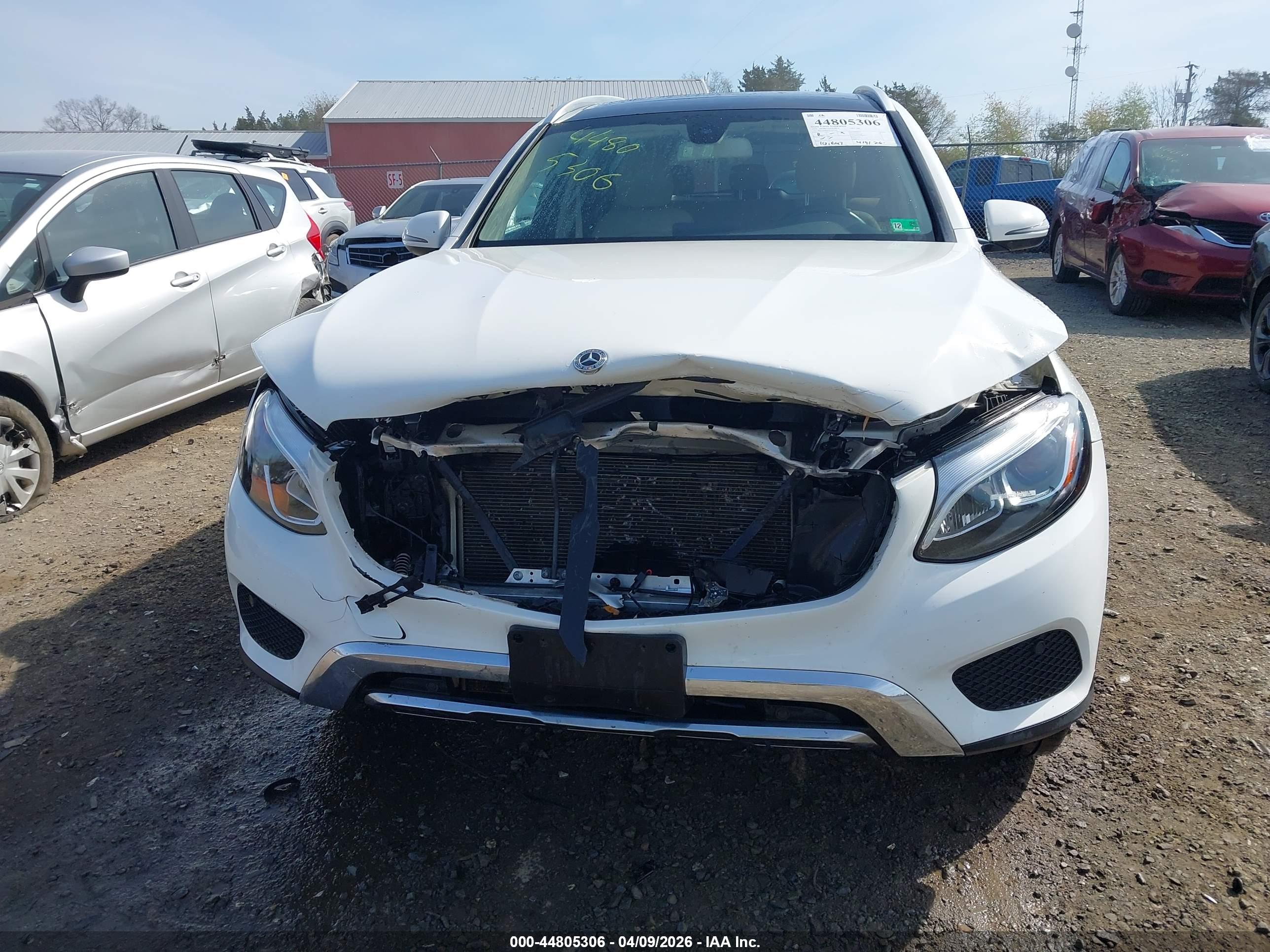 MERCEDES-BENZ GLC image 6