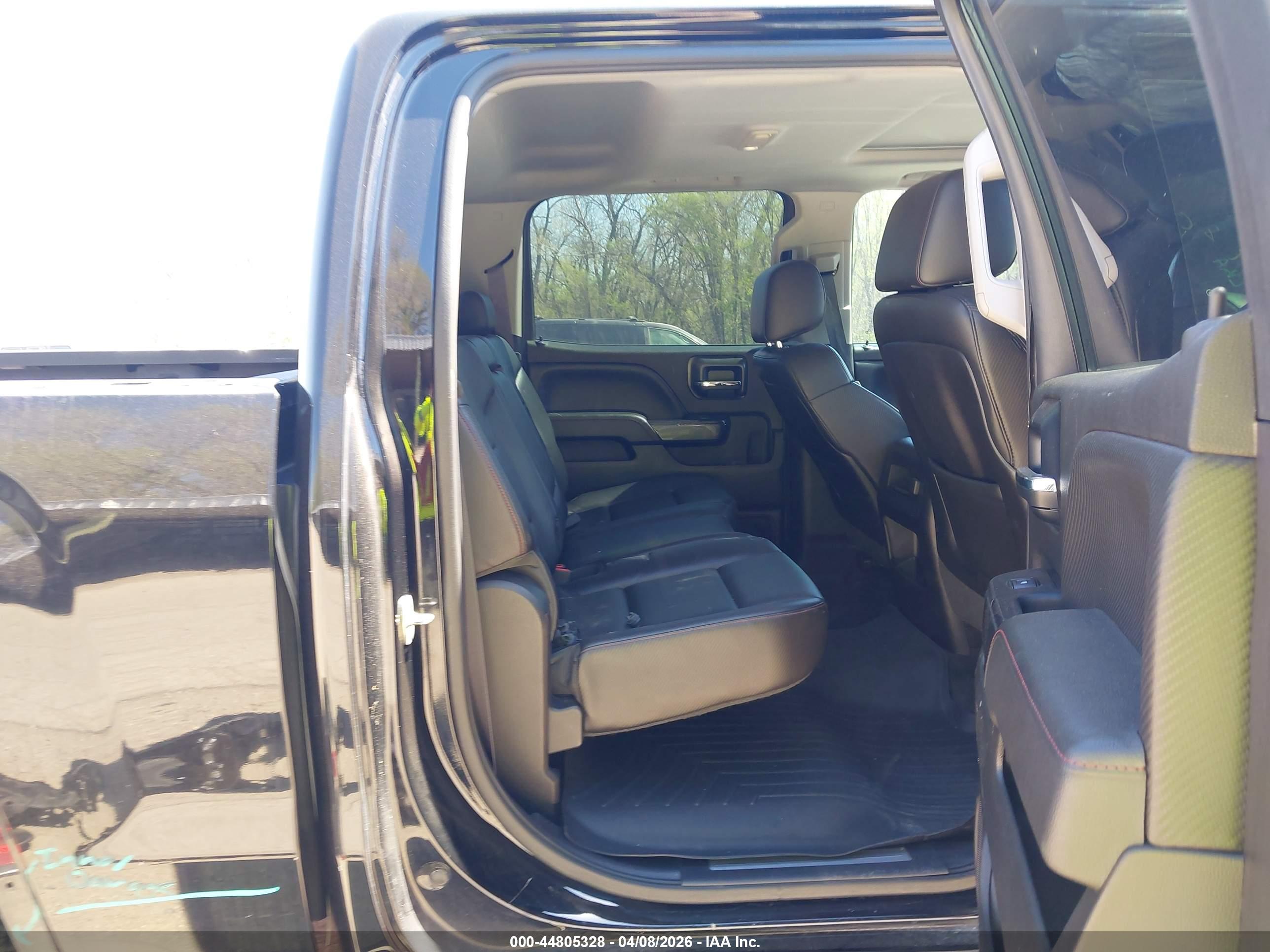 GMC SIERRA image 8