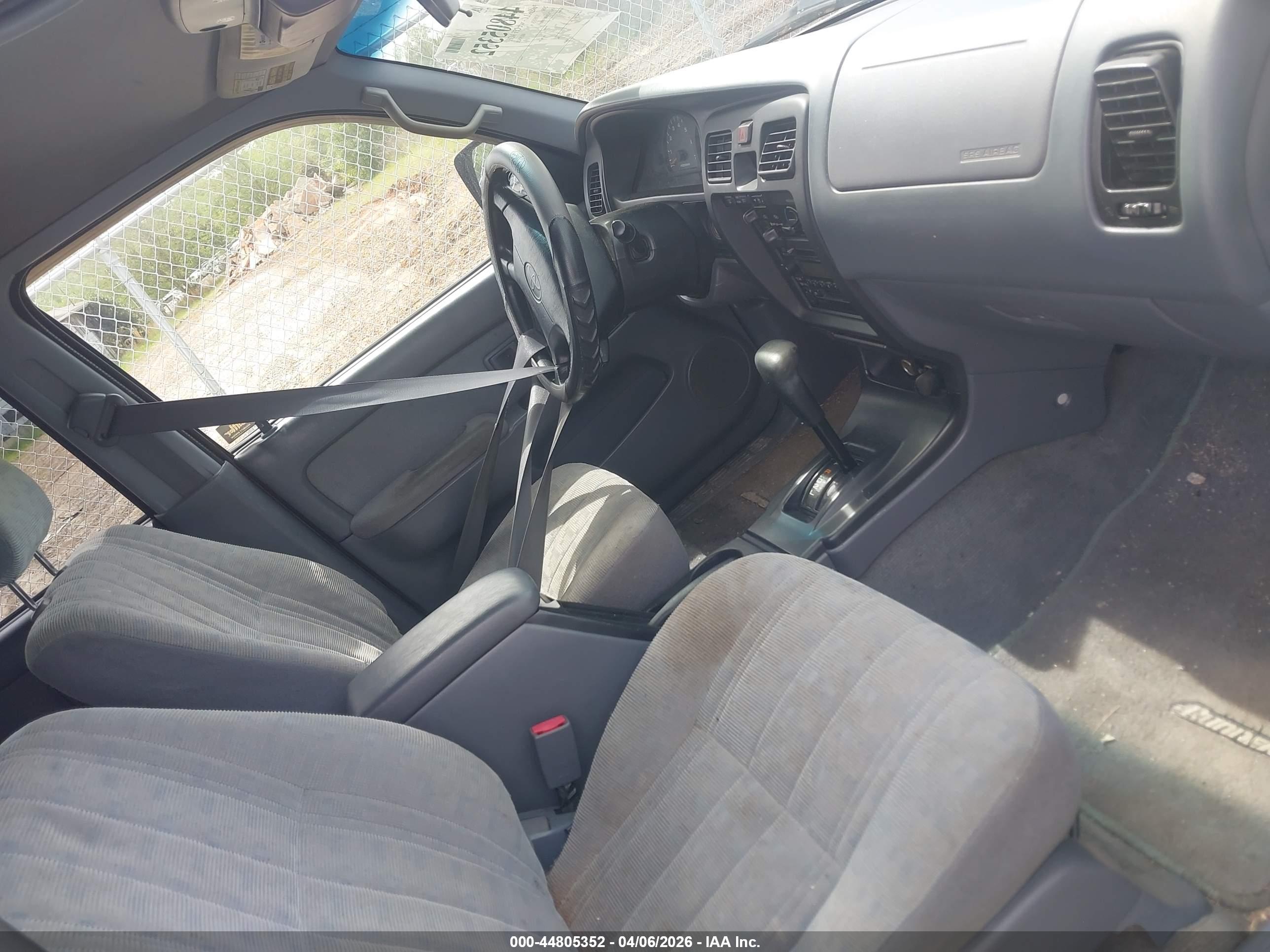 TOYOTA 4RUNNER image 5