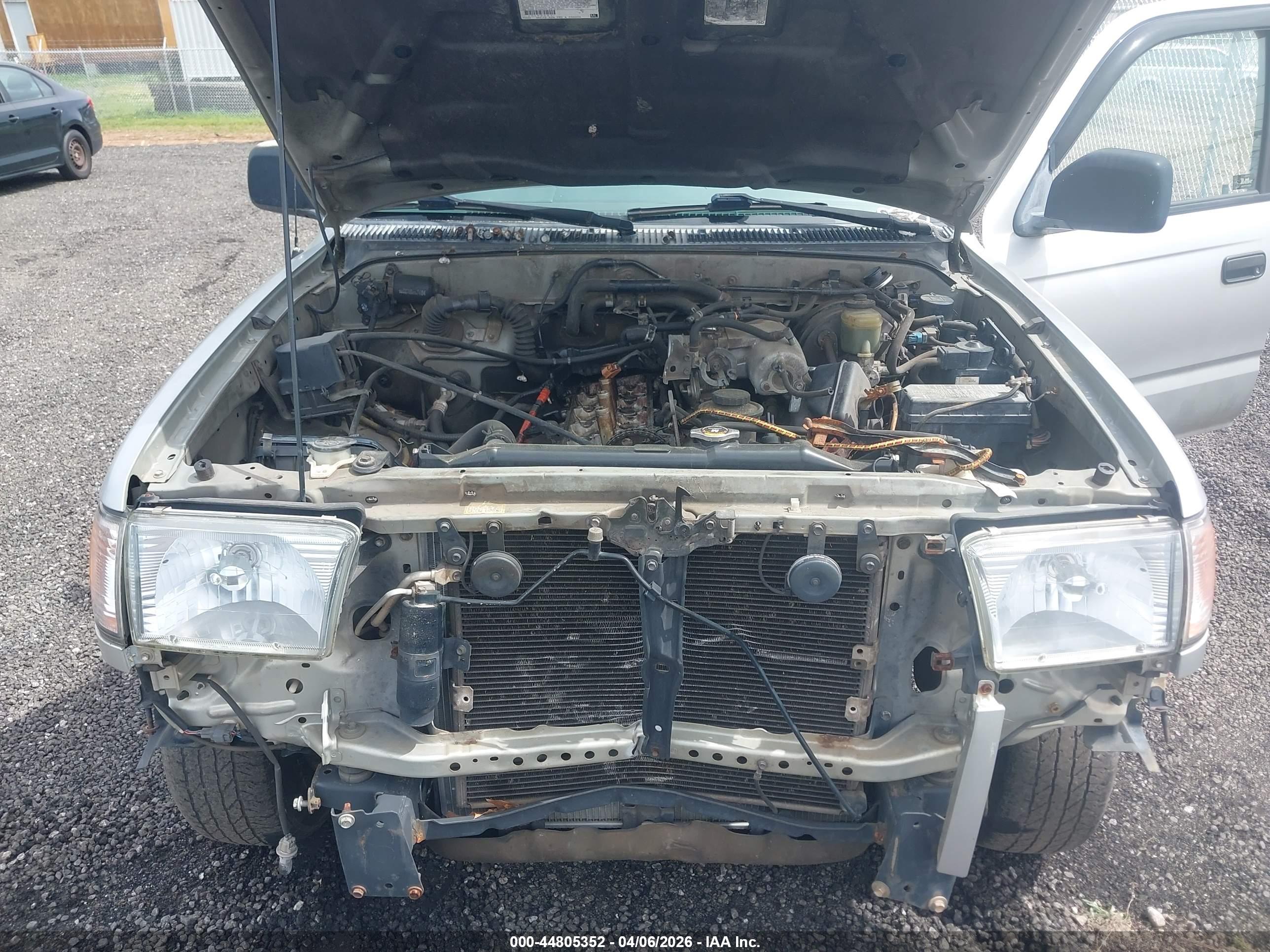 TOYOTA 4RUNNER image 6