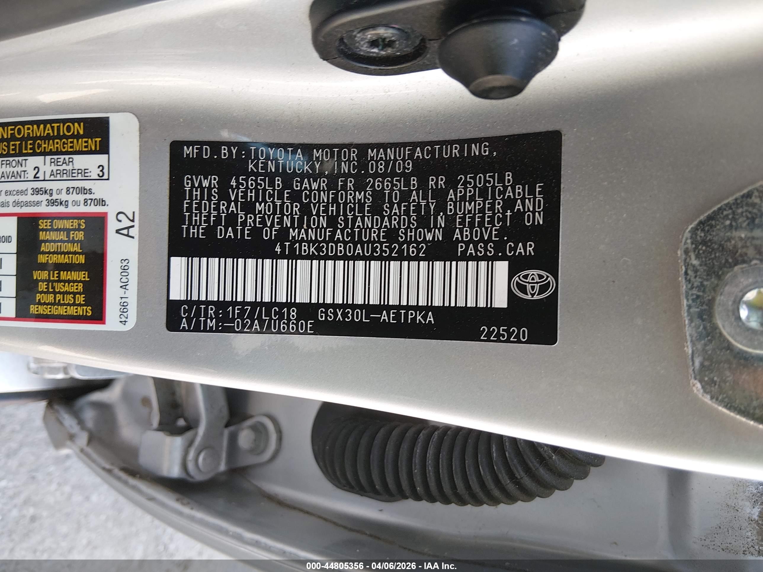 TOYOTA AVALON image 9
