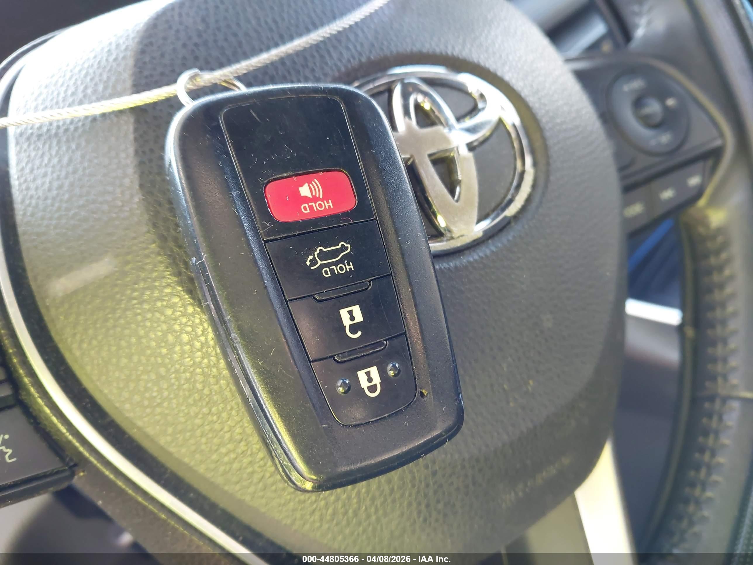 TOYOTA RAV4 image 11