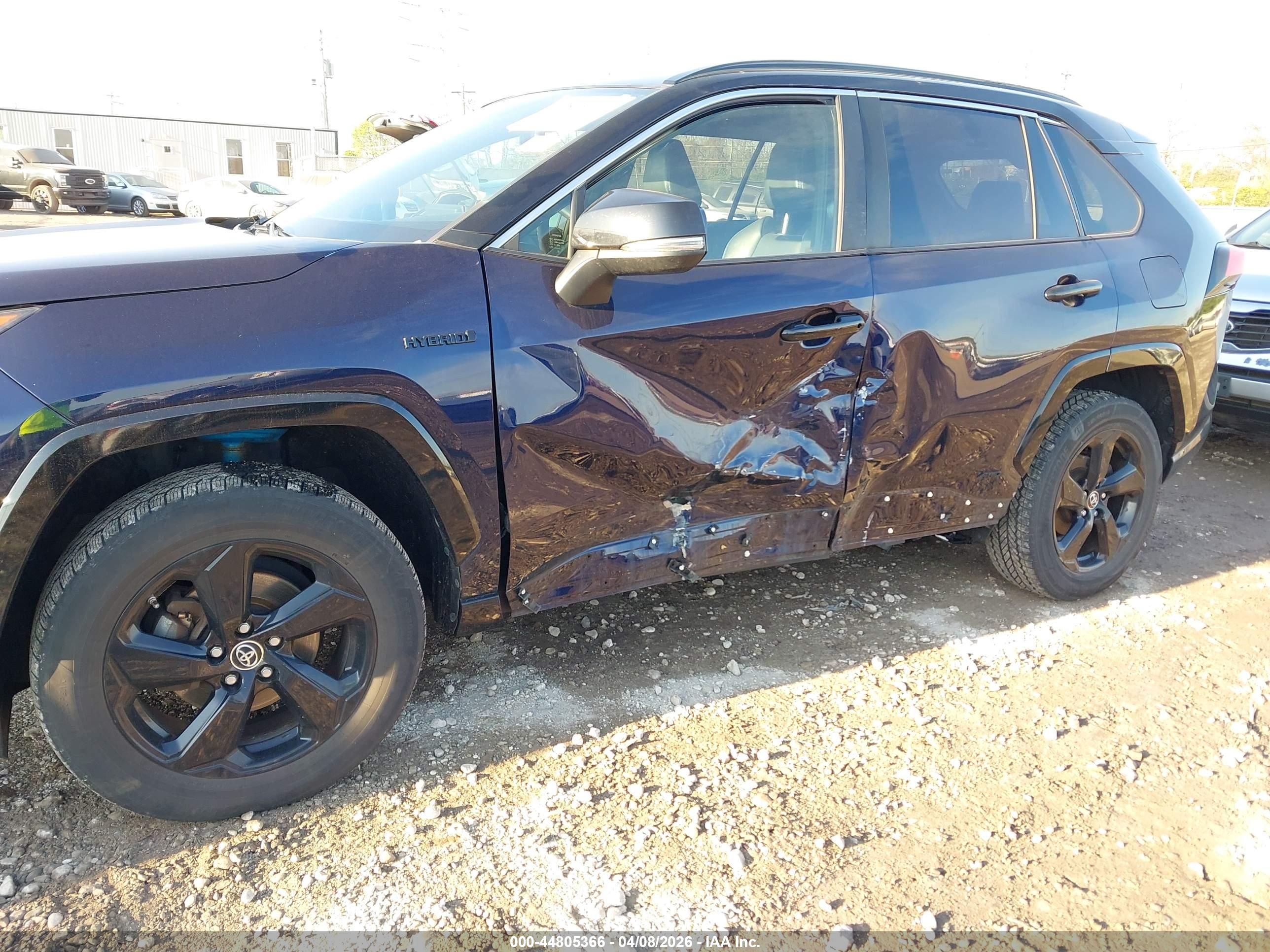 TOYOTA RAV4 image 6