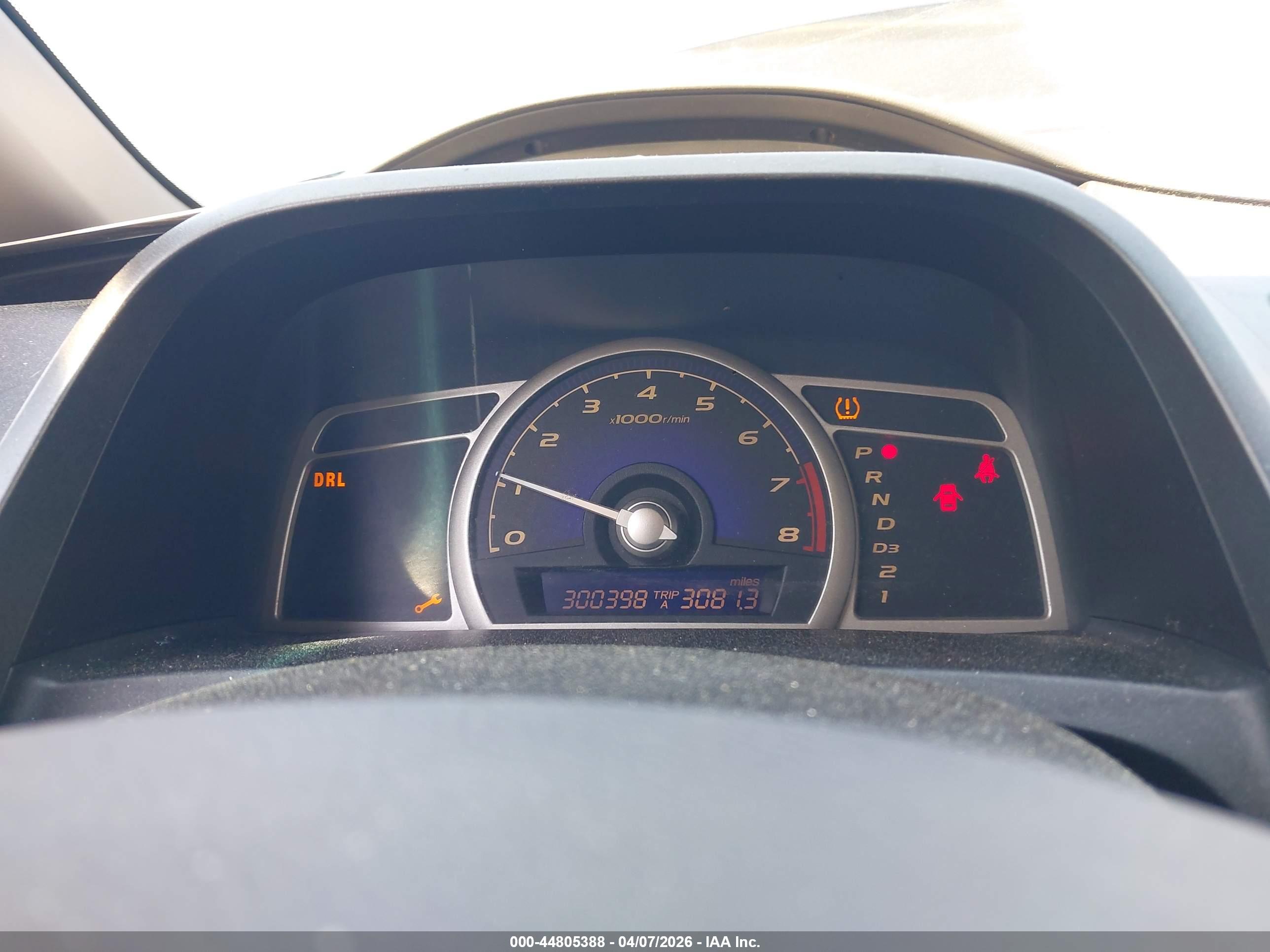 HONDA CIVIC image 7