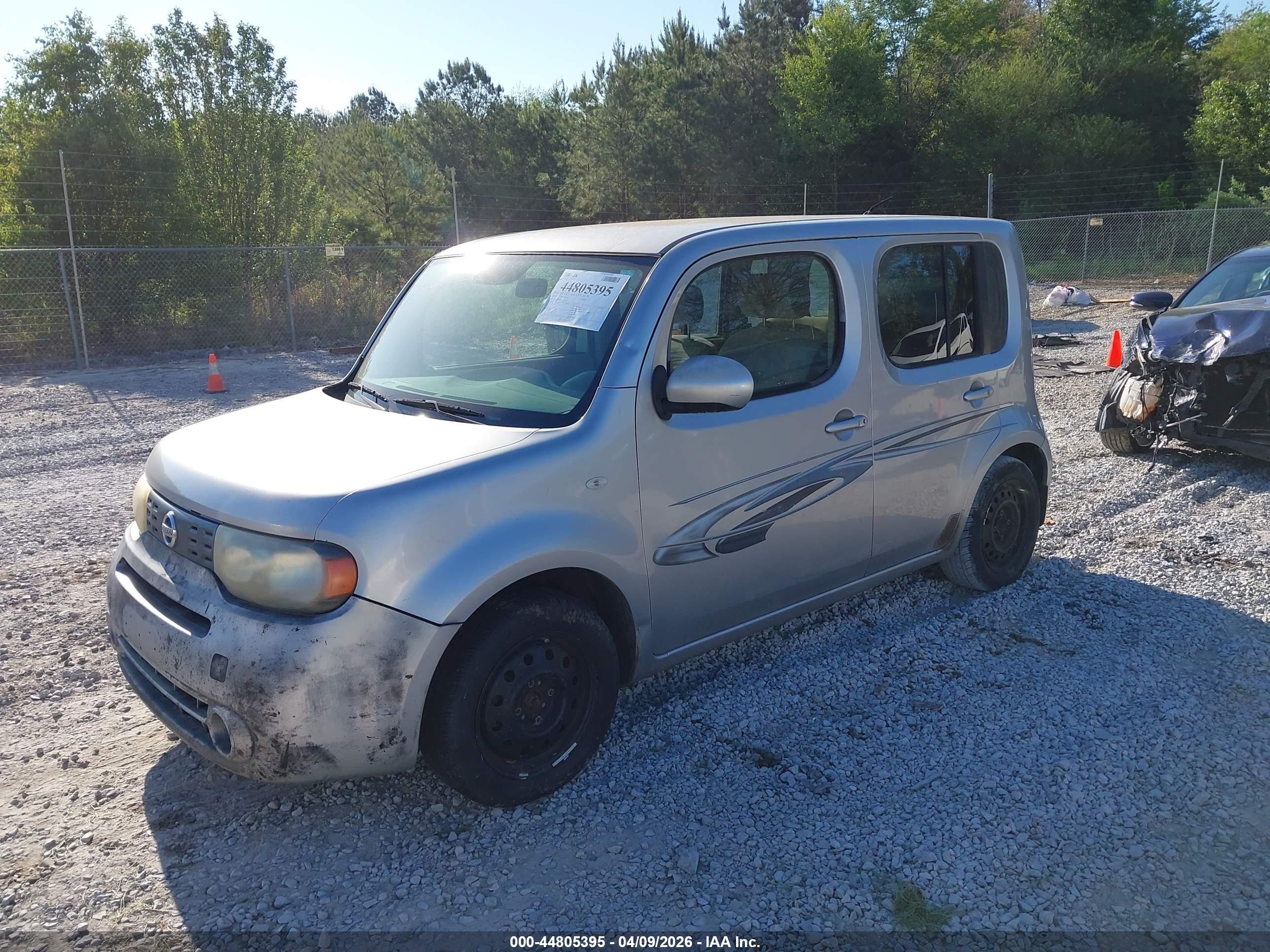 NISSAN CUBE image 2