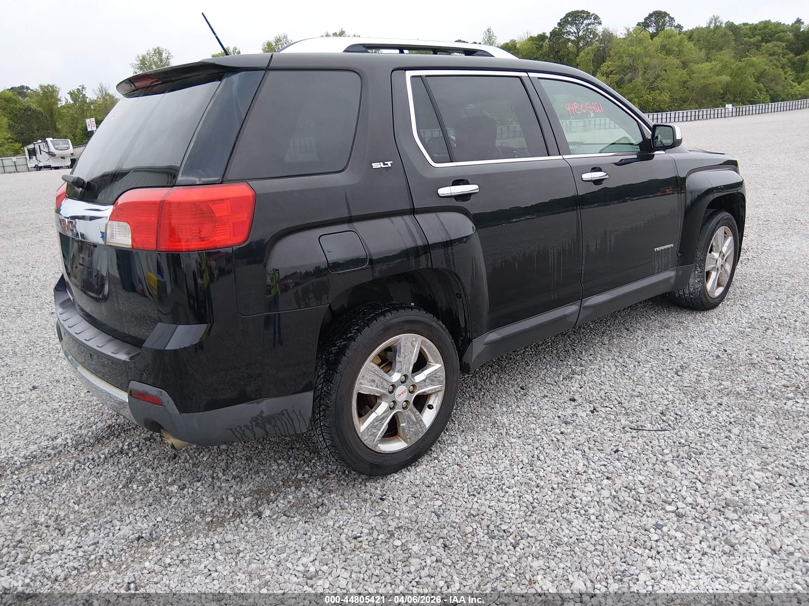 GMC TERRAIN image 4