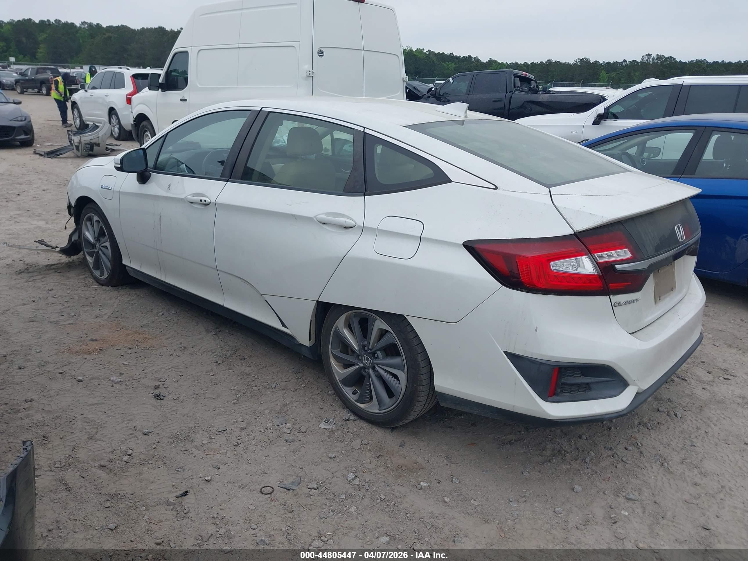 HONDA CLARITY image 3