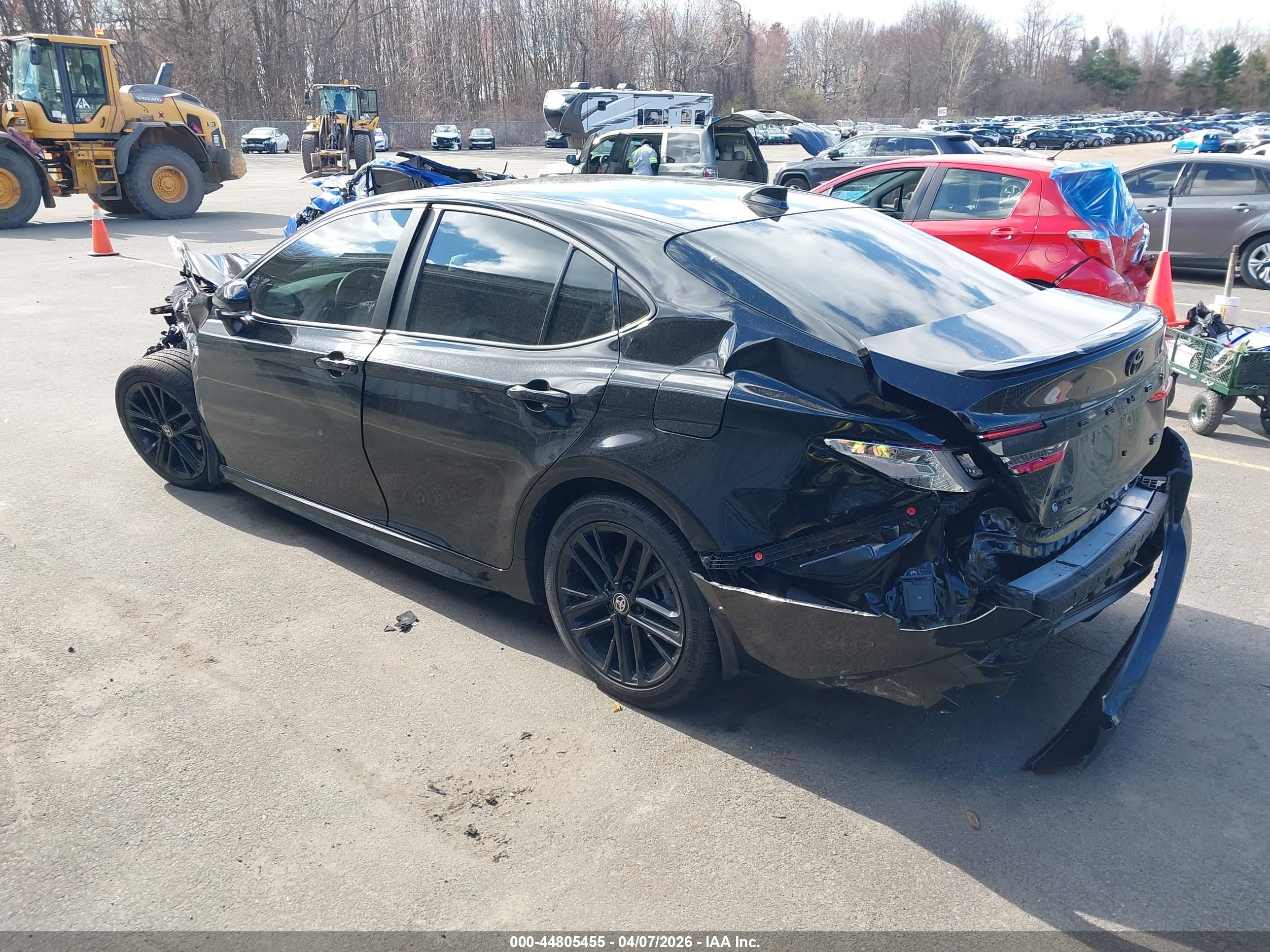 TOYOTA CAMRY image 3