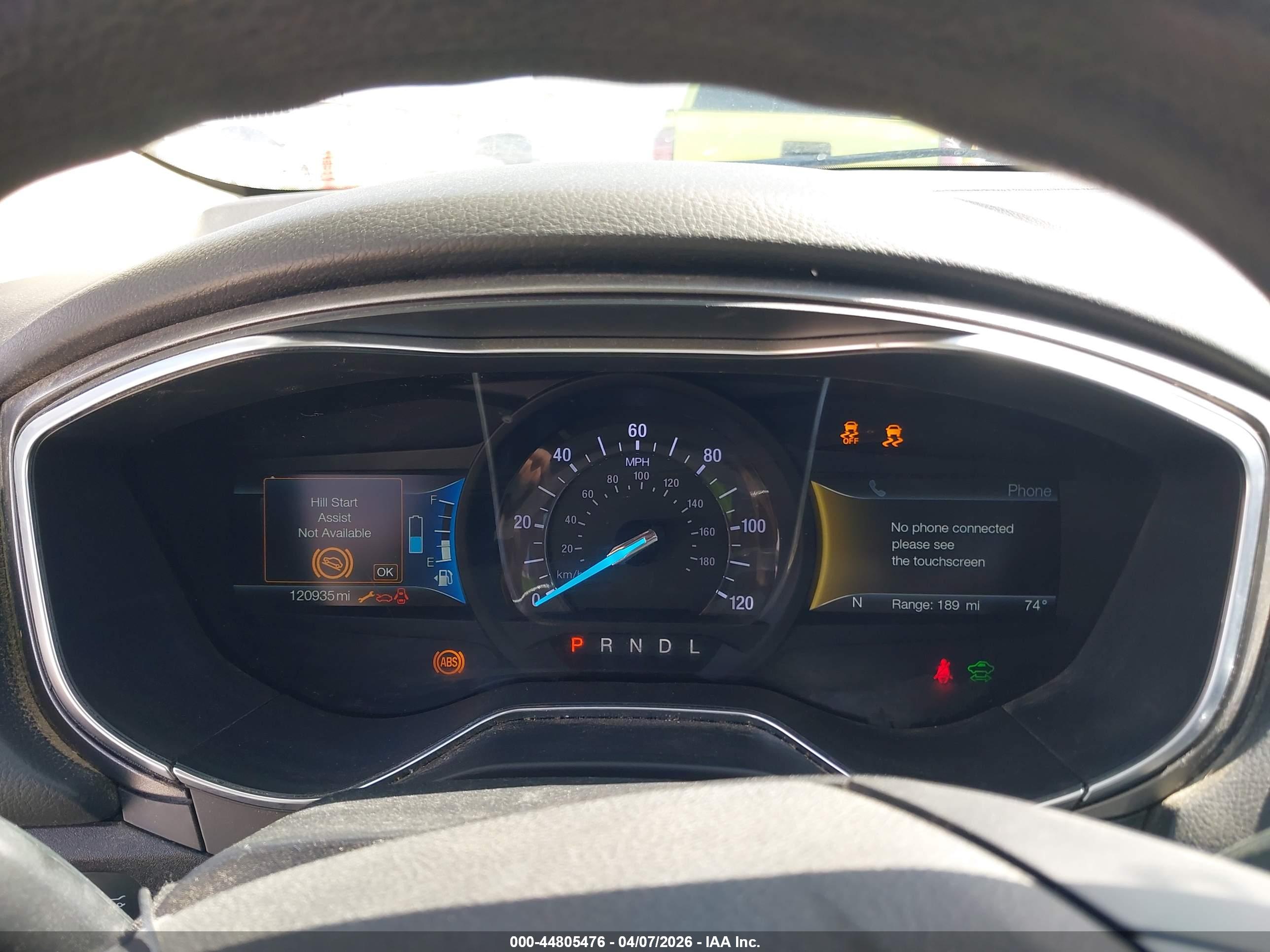 FORD FUSION image 7