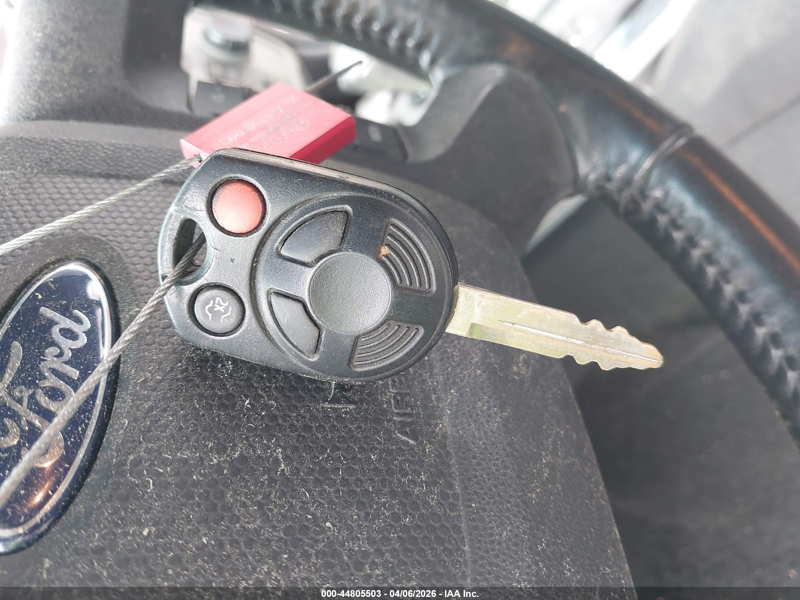 FORD ESCAPE image 11