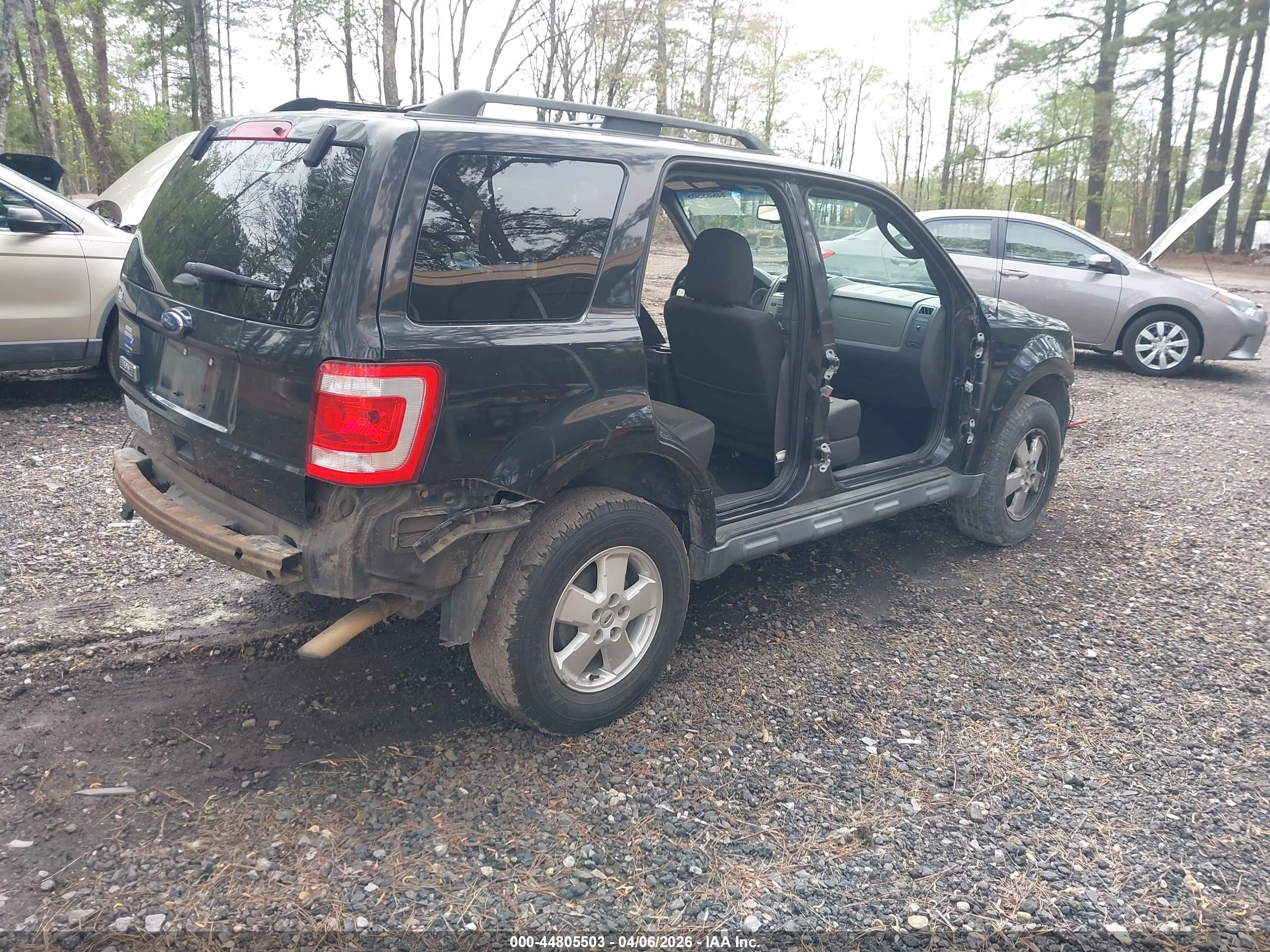 FORD ESCAPE image 4