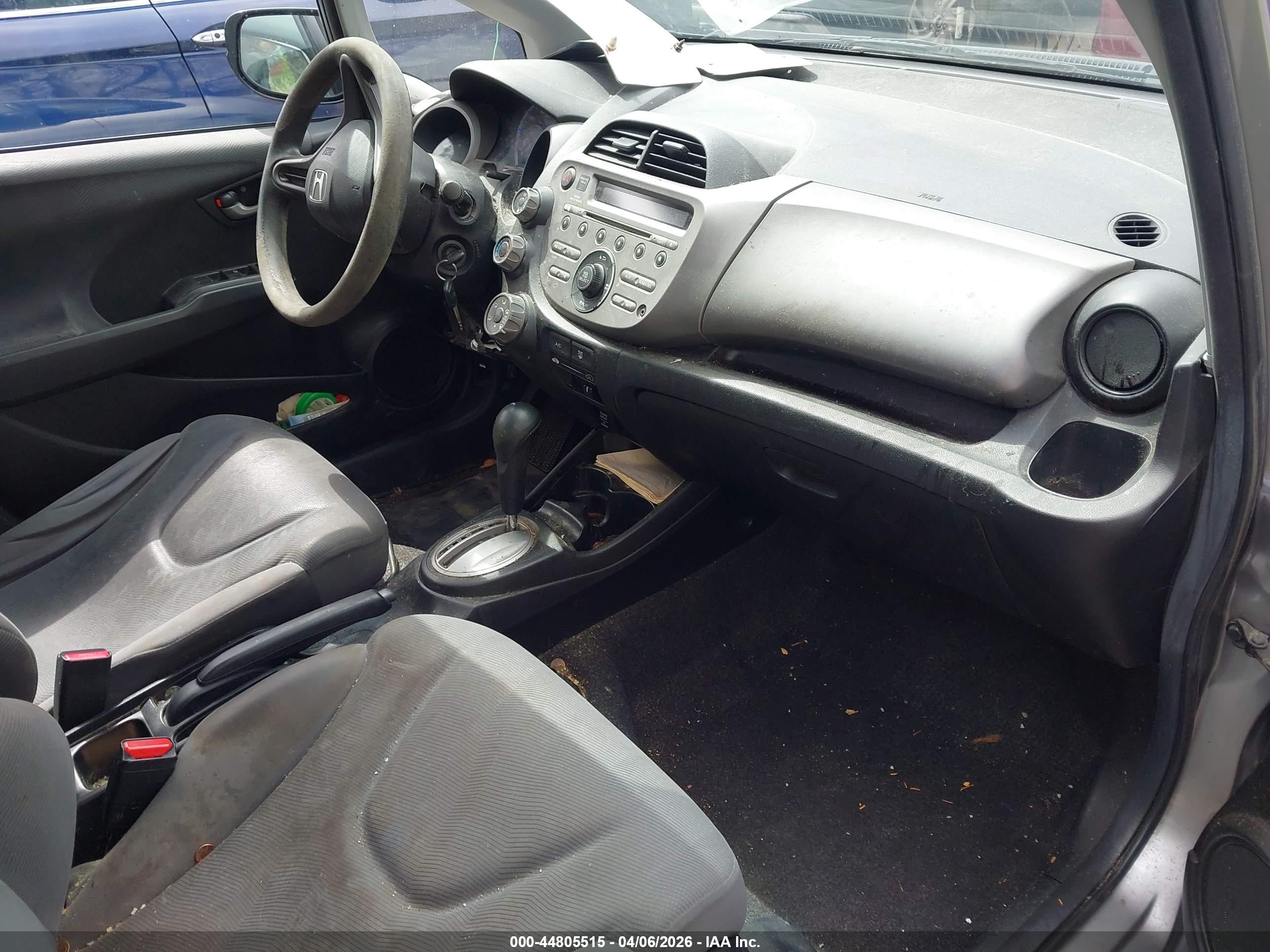 HONDA FIT image 5
