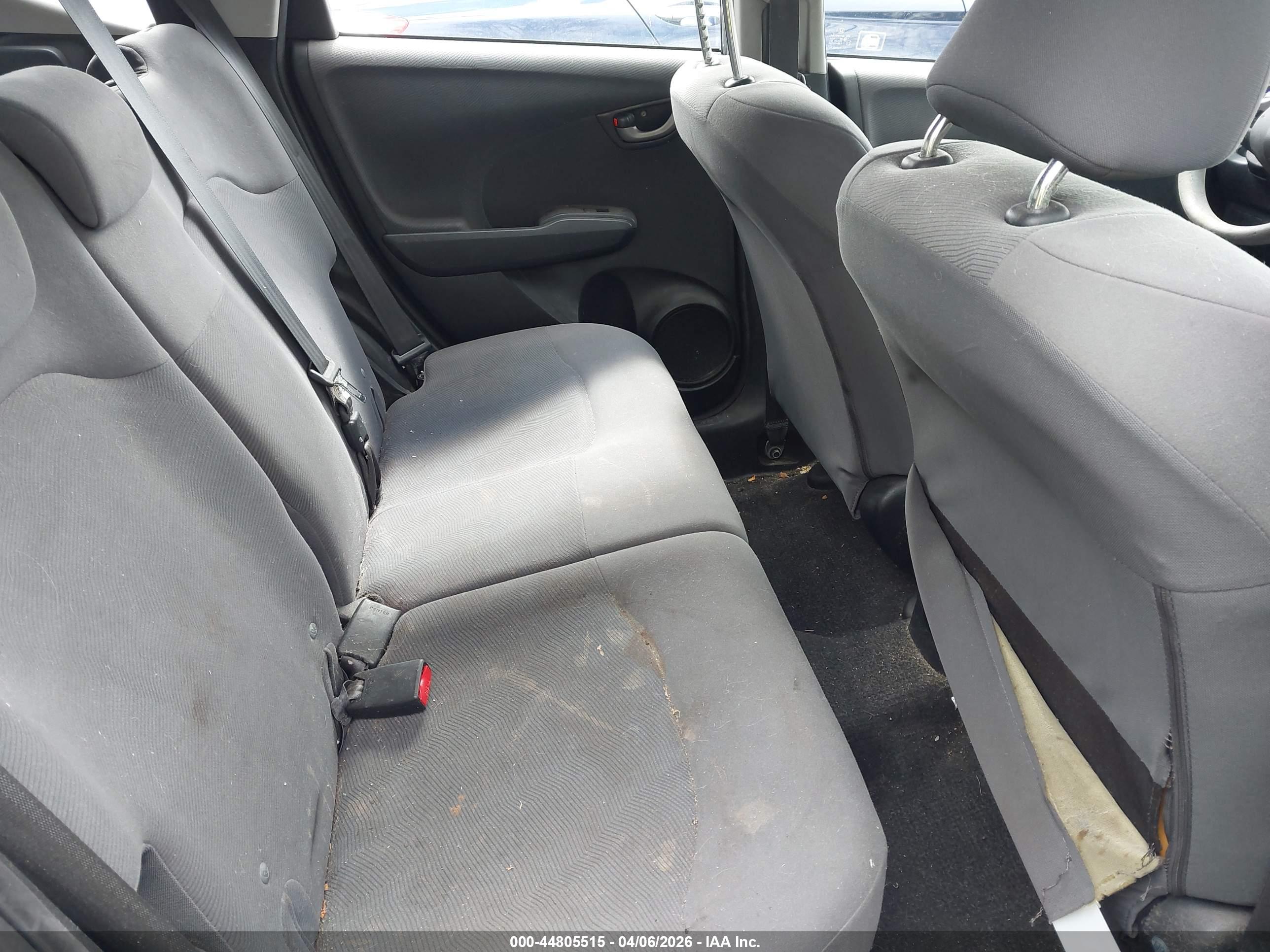 HONDA FIT image 8