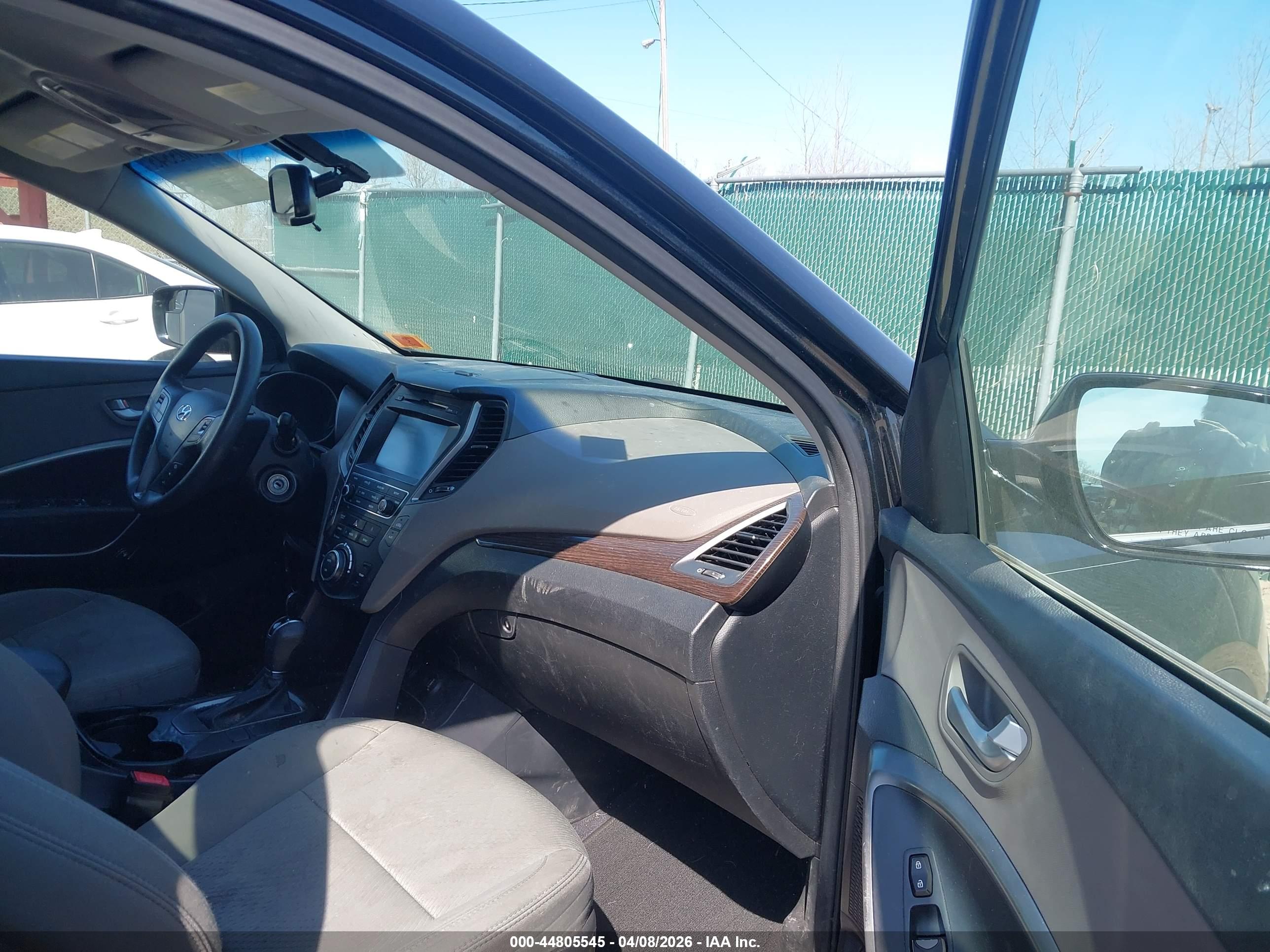 HYUNDAI SANTA image 5