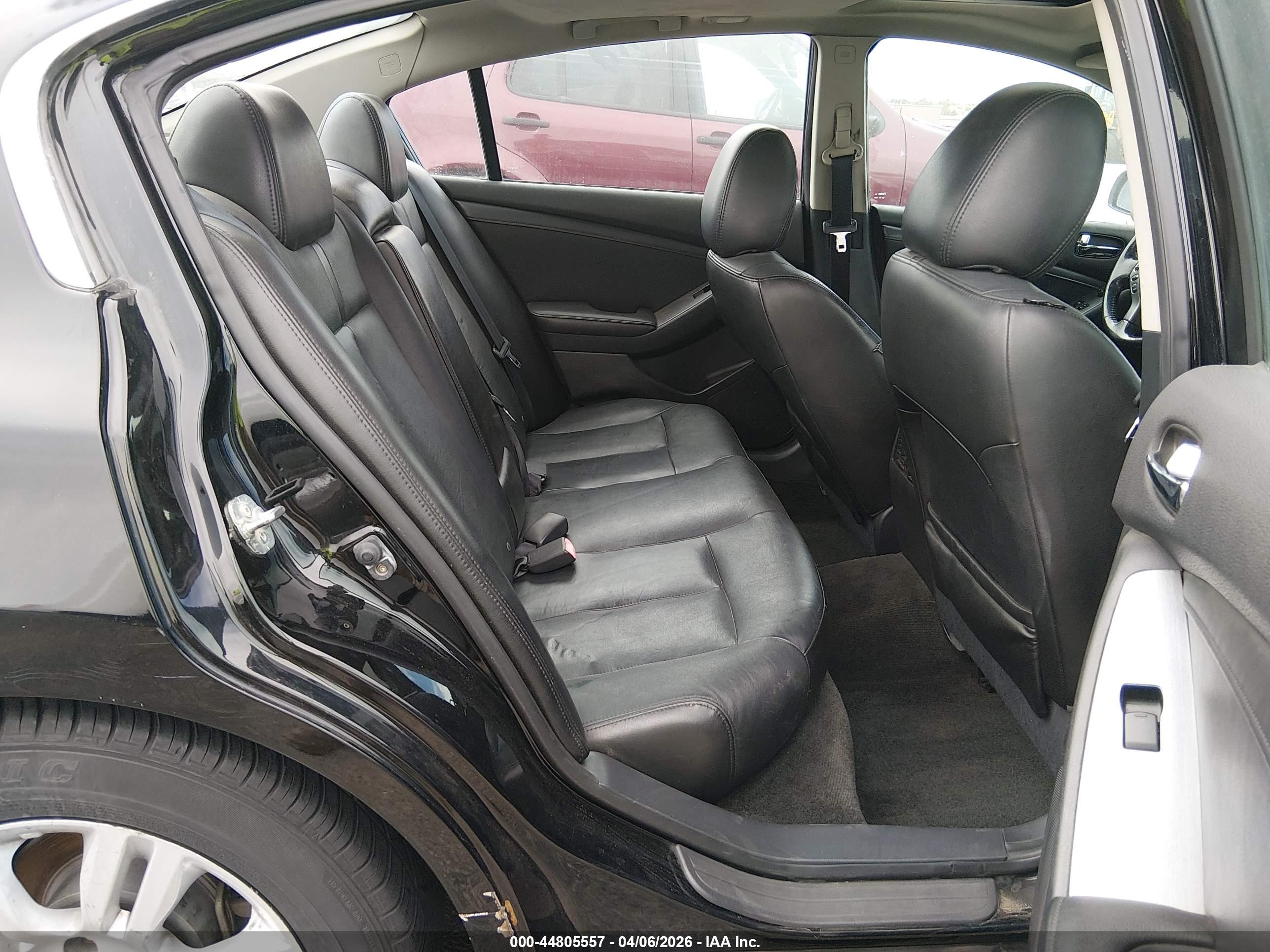 NISSAN ALTIMA image 8