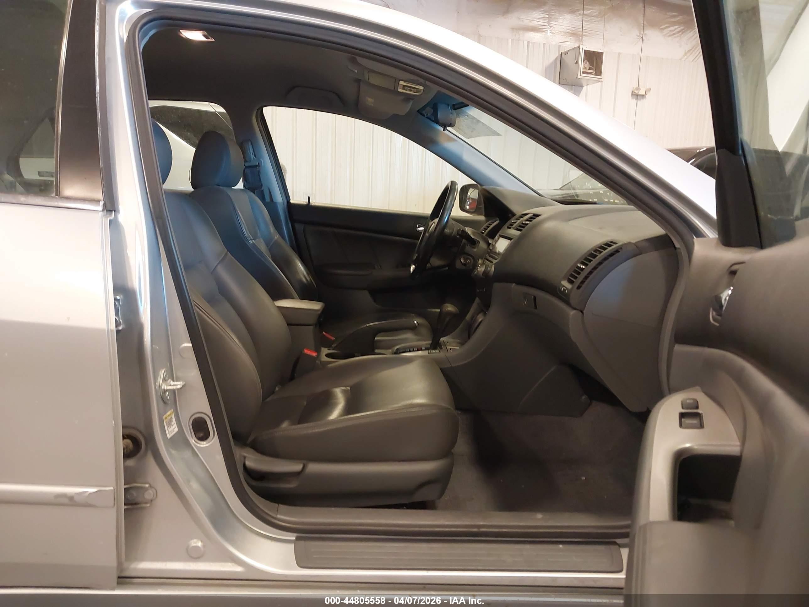 HONDA ACCORD image 5