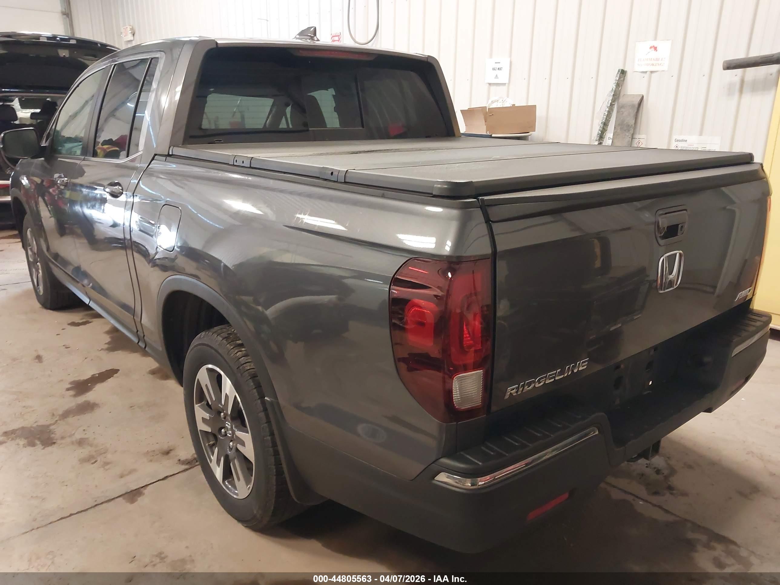 HONDA RIDGELINE image 3