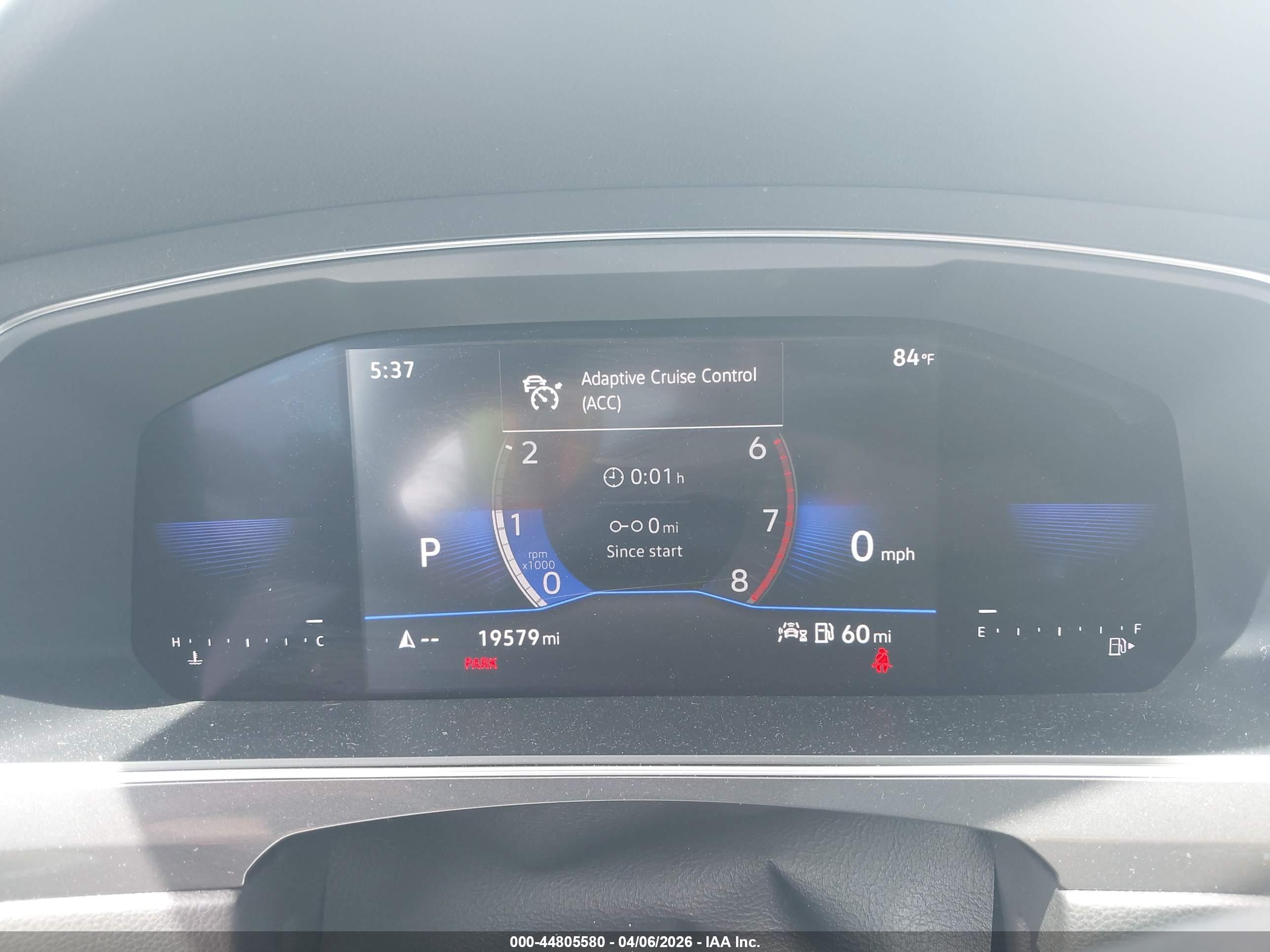 VOLKSWAGEN TIGUAN image 7