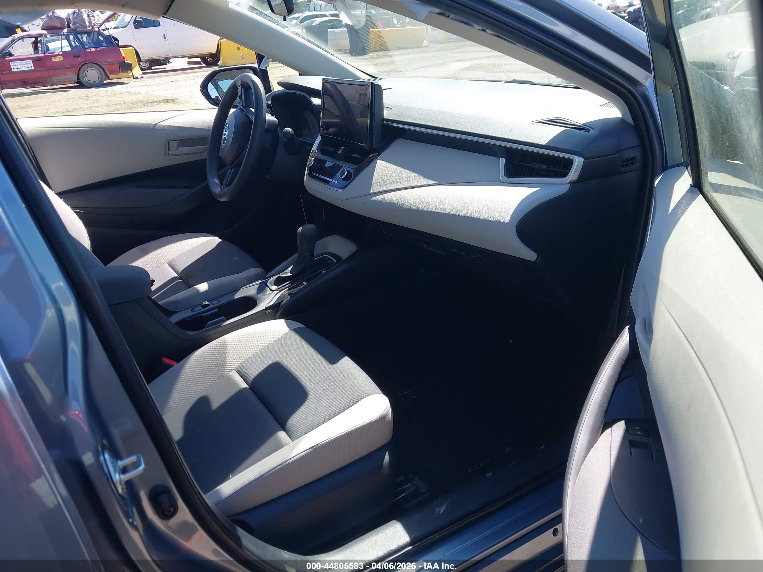 TOYOTA COROLLA image 5
