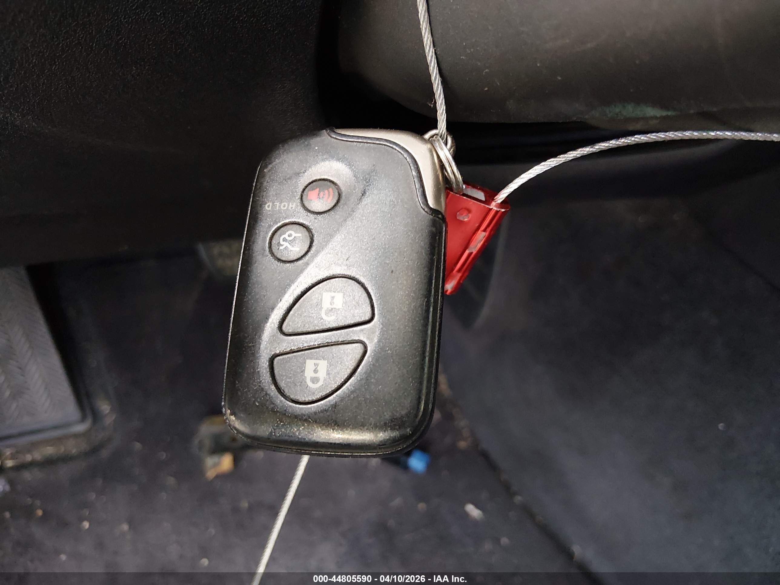 LEXUS IS image 11