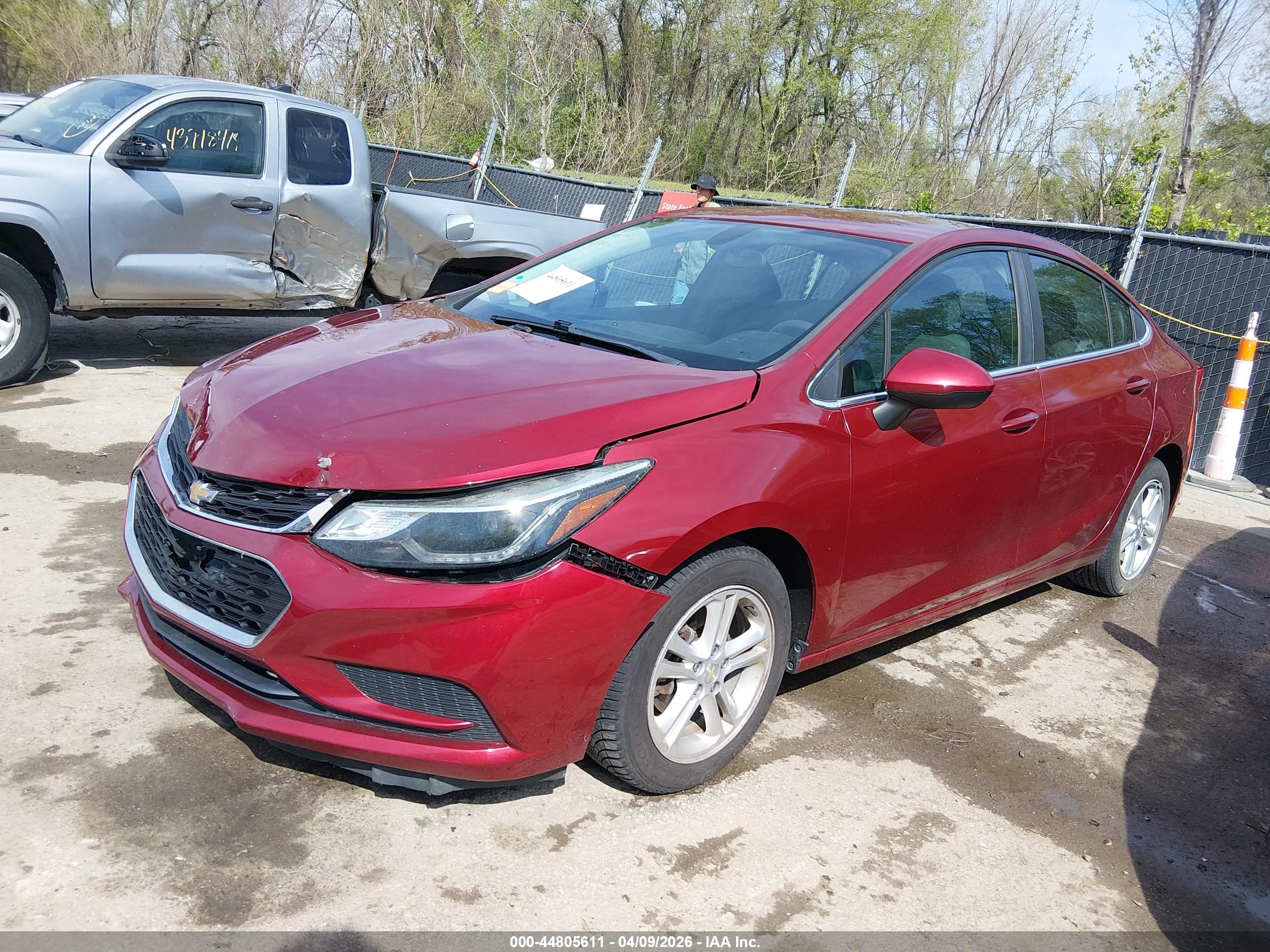CHEVROLET CRUZE image 2