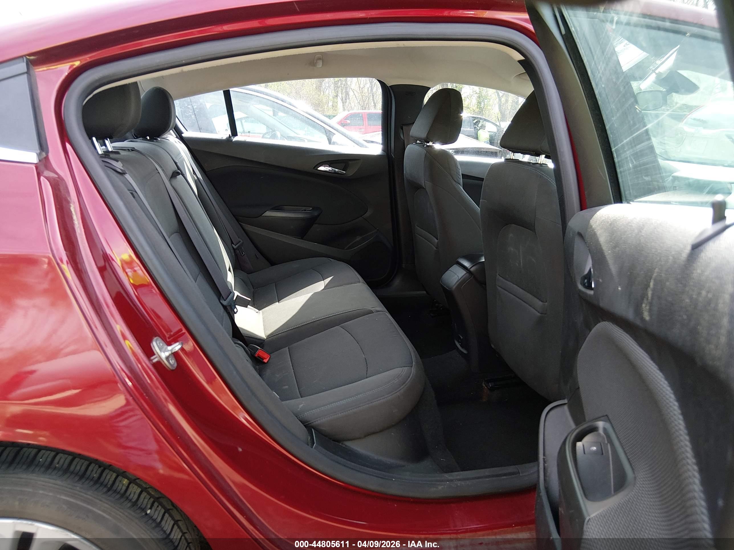 CHEVROLET CRUZE image 8