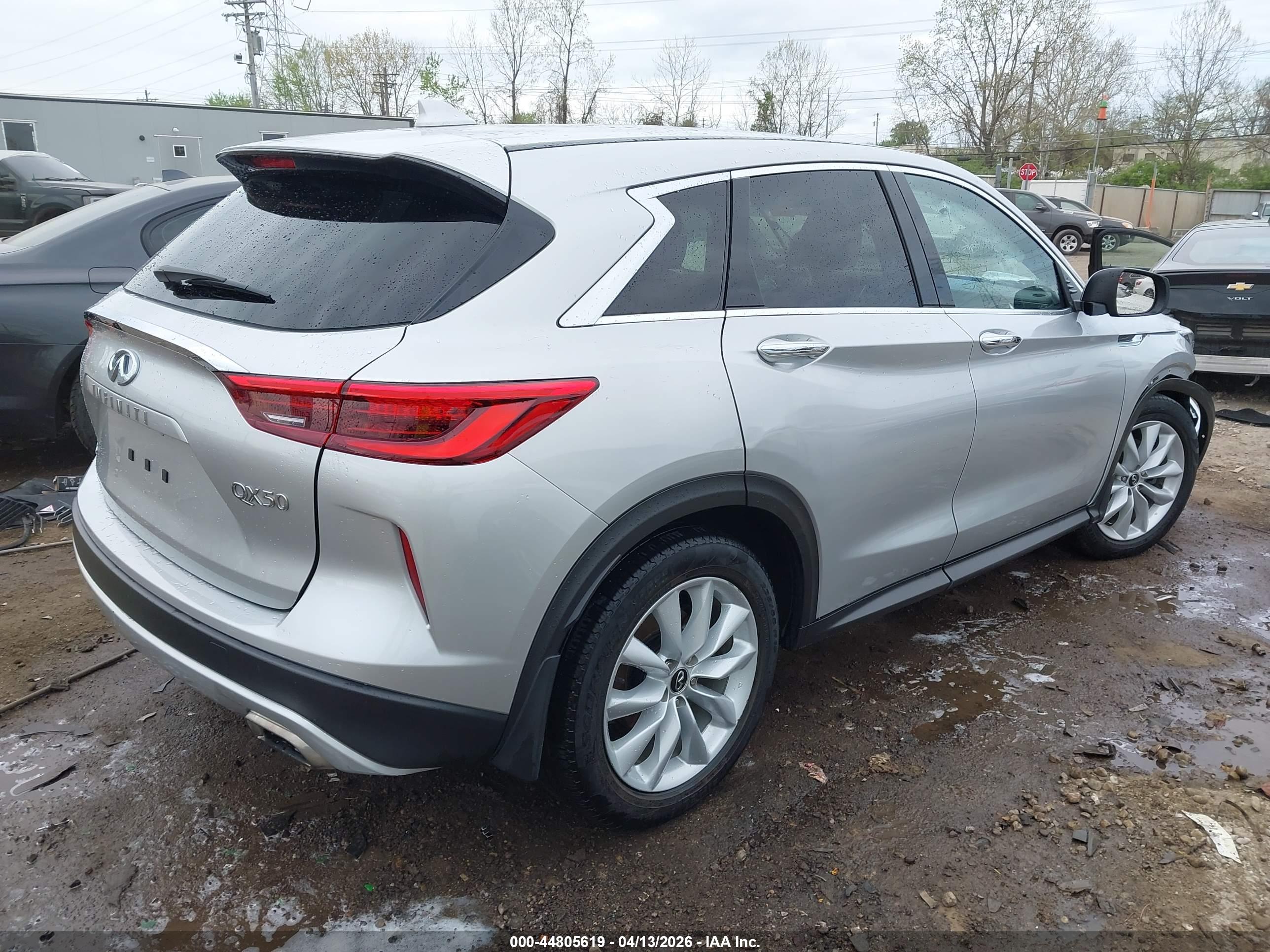 INFINITI QX50 image 4