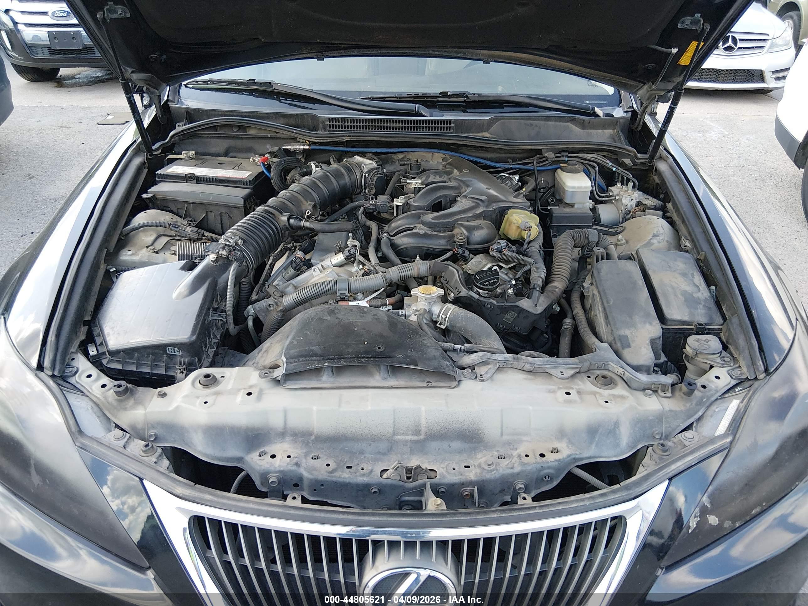 LEXUS IS image 10