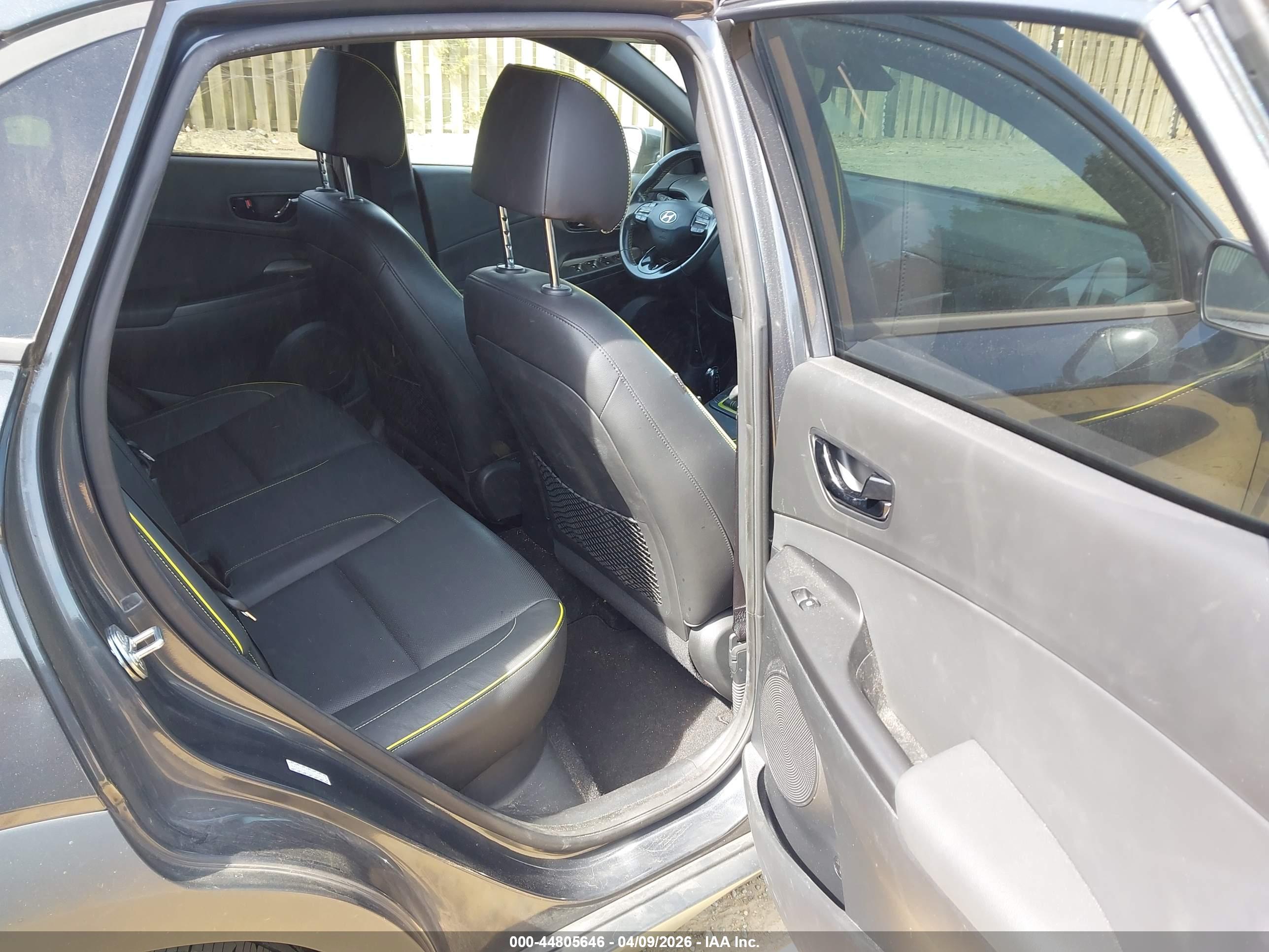 HYUNDAI KONA image 8
