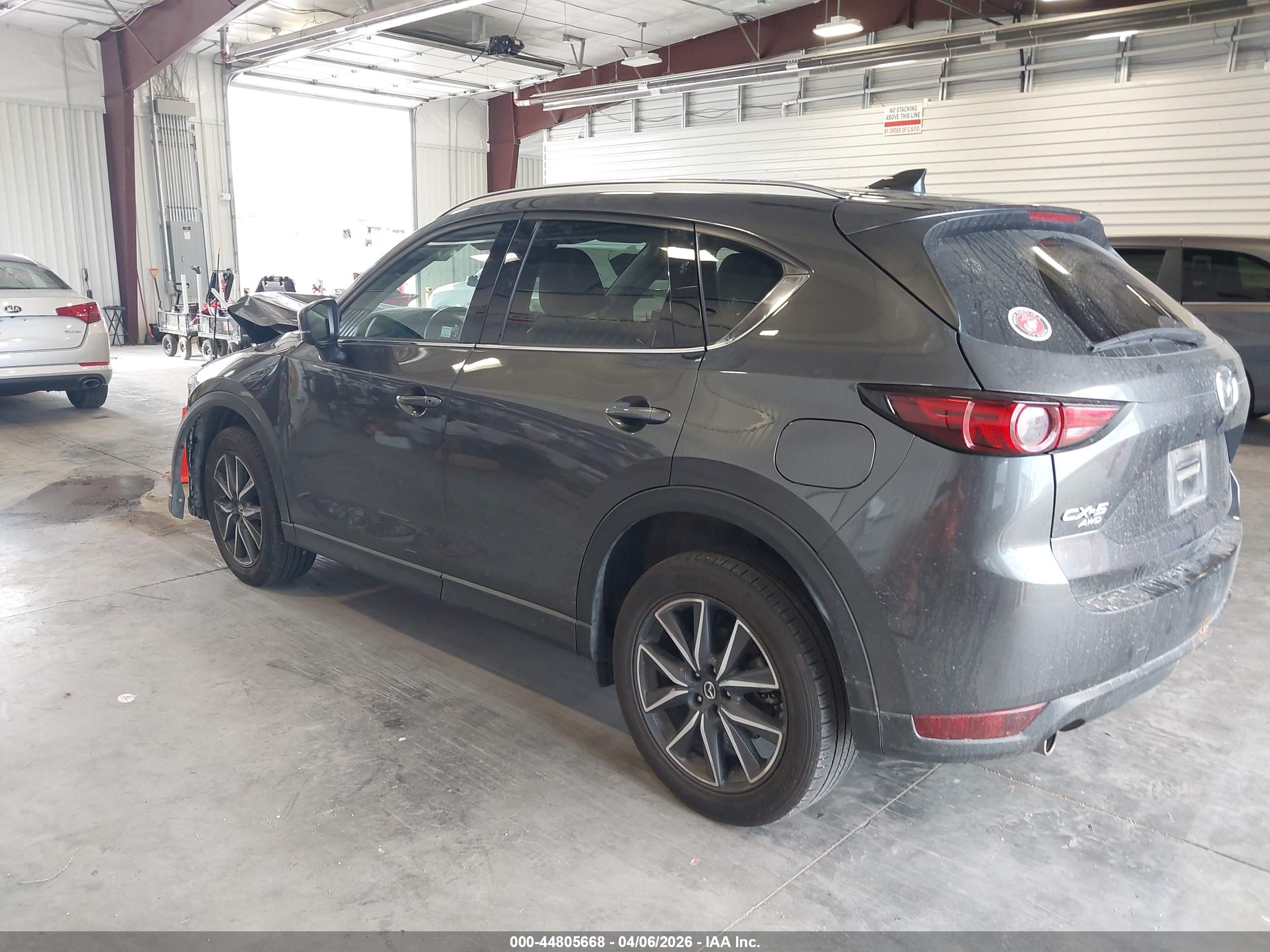 MAZDA CX-5 image 3