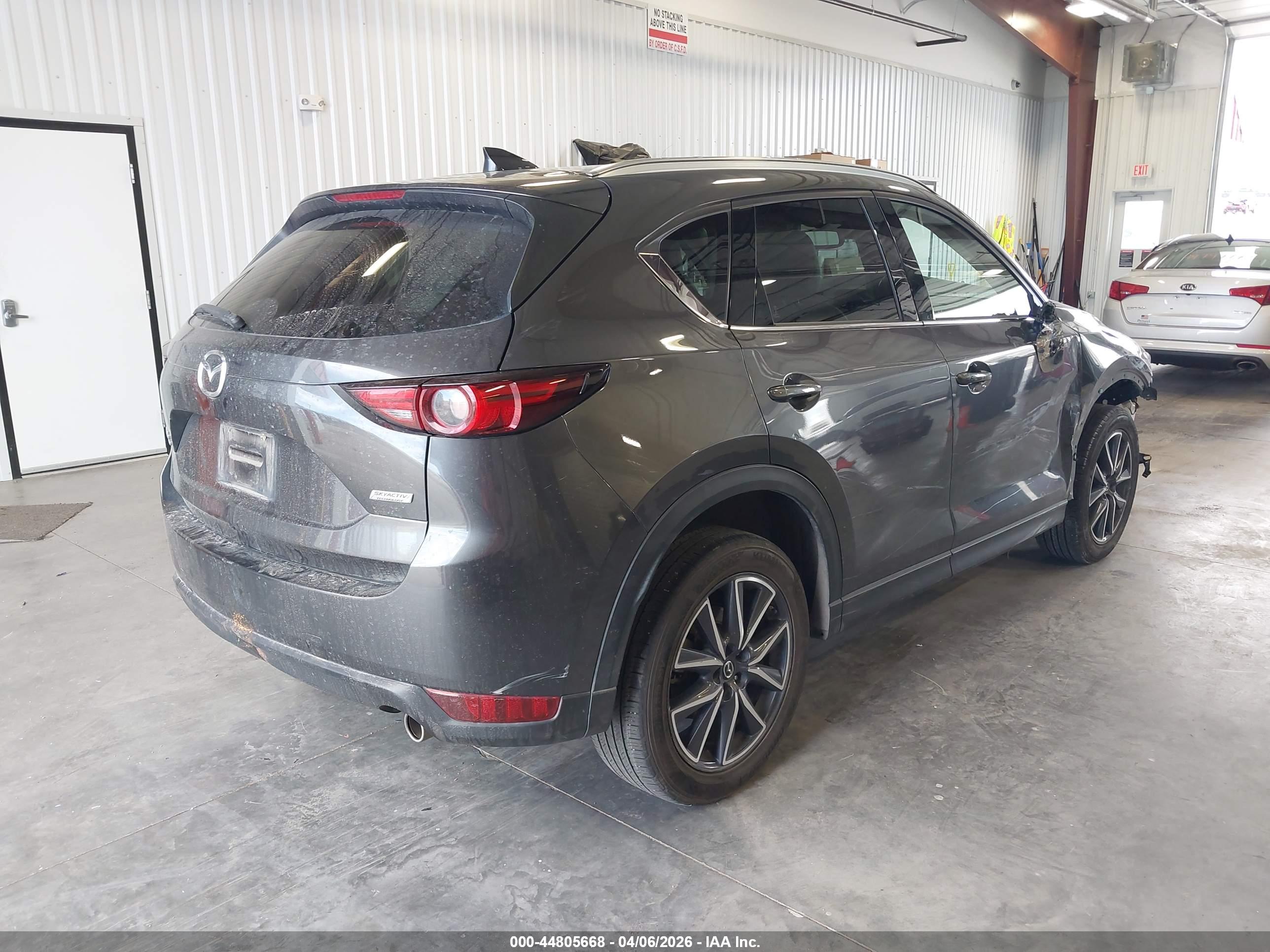MAZDA CX-5 image 4