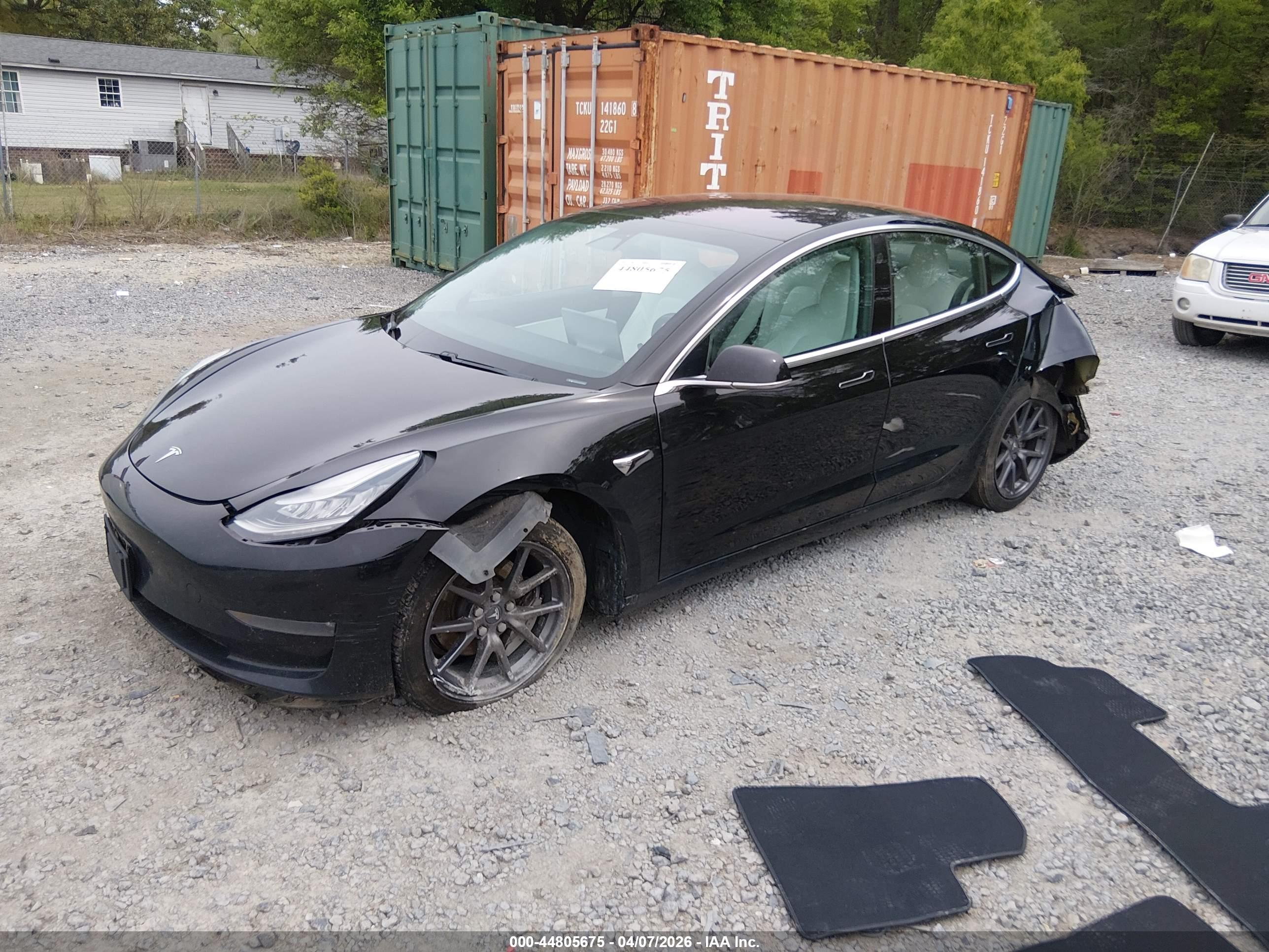 TESLA MODEL image 2