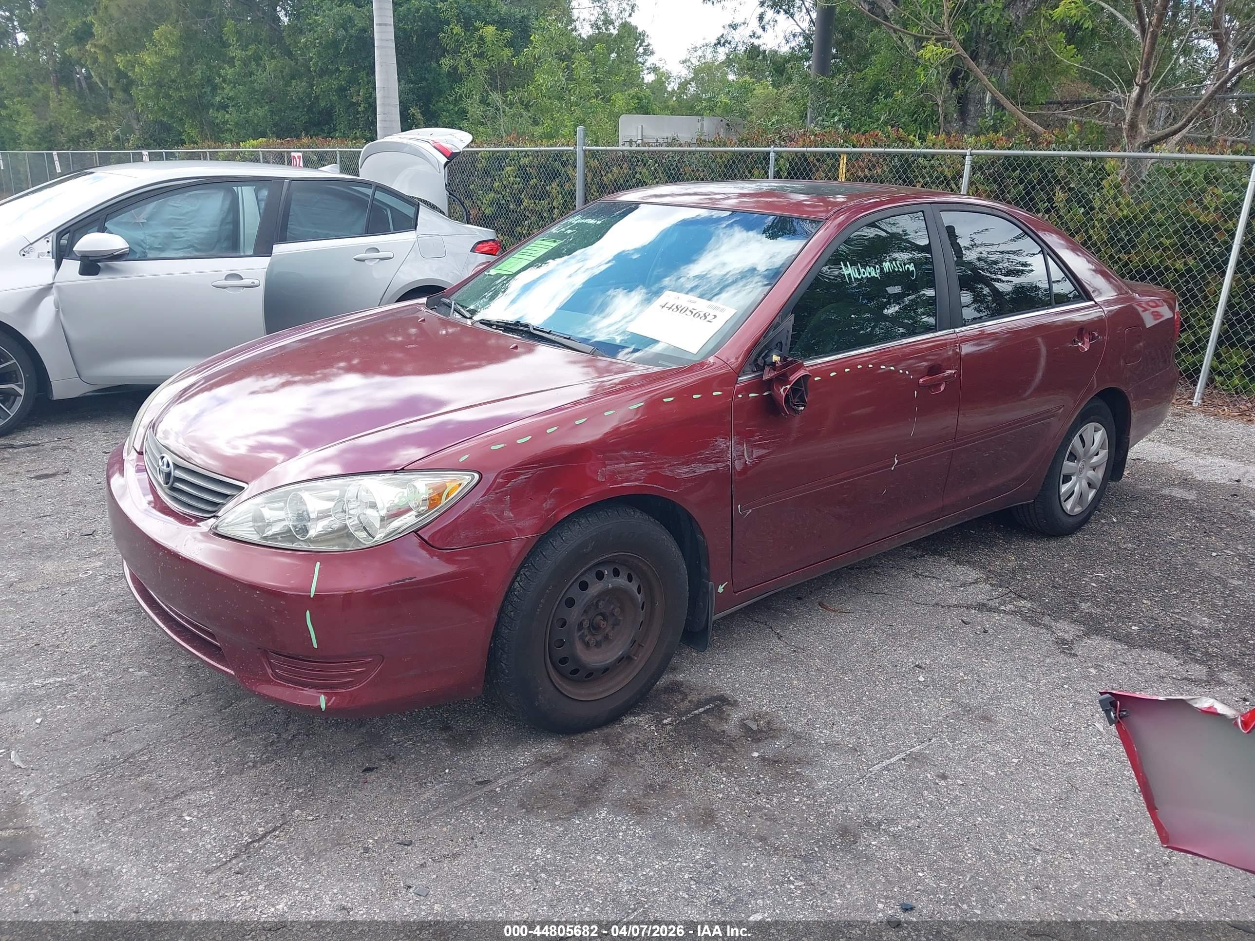 TOYOTA CAMRY image 2