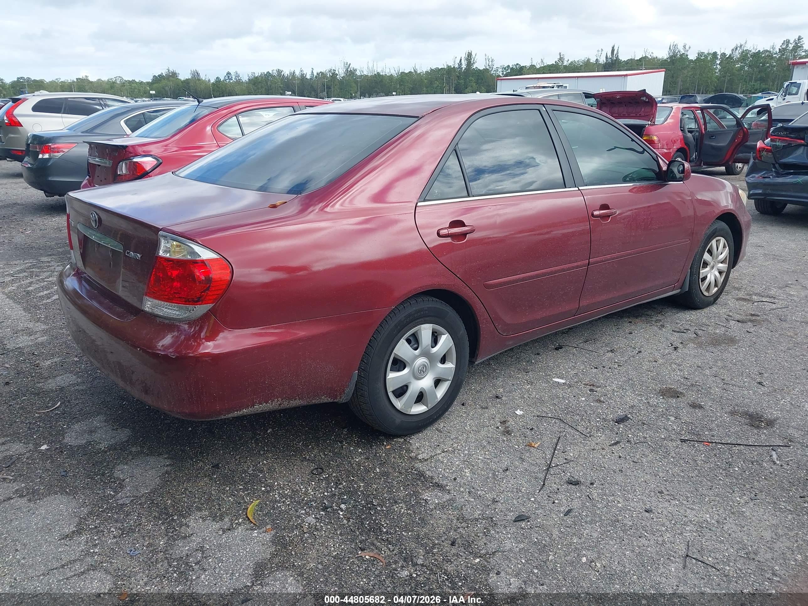 TOYOTA CAMRY image 4