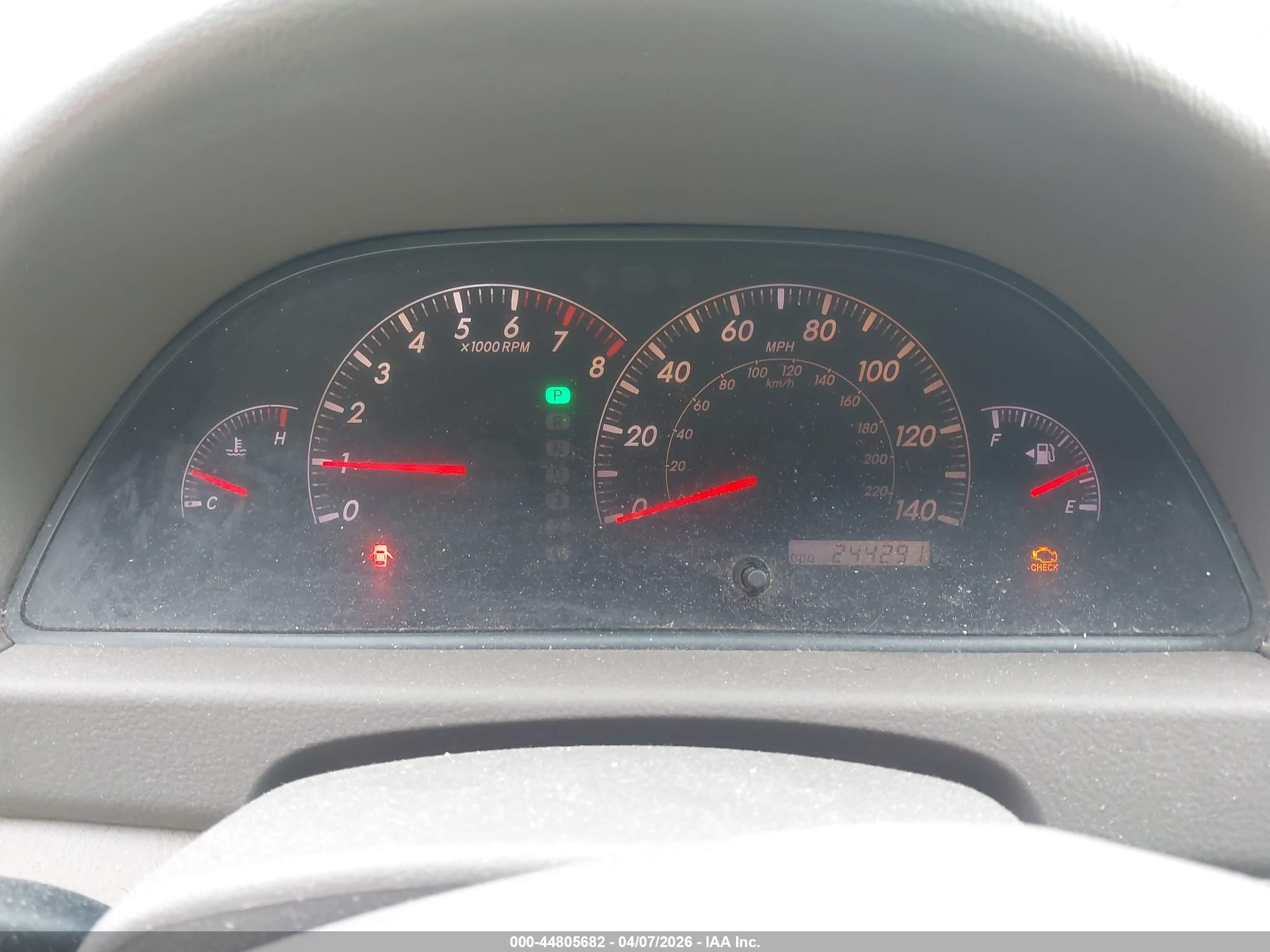 TOYOTA CAMRY image 7