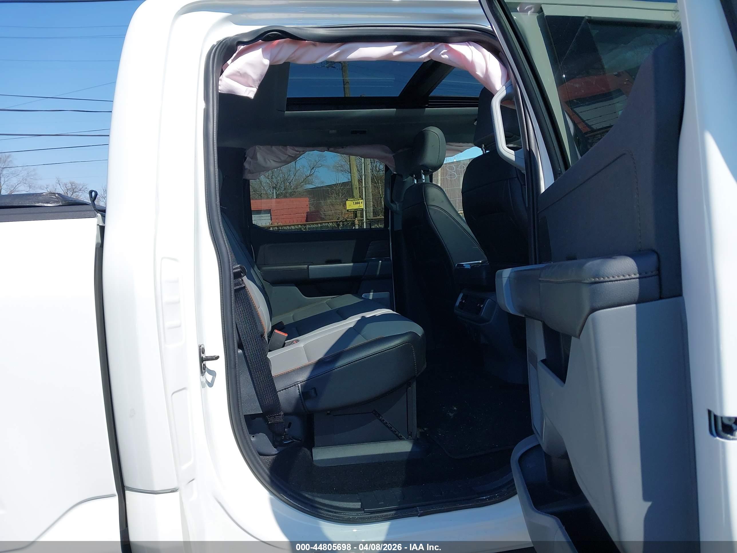 FORD F-150 image 8