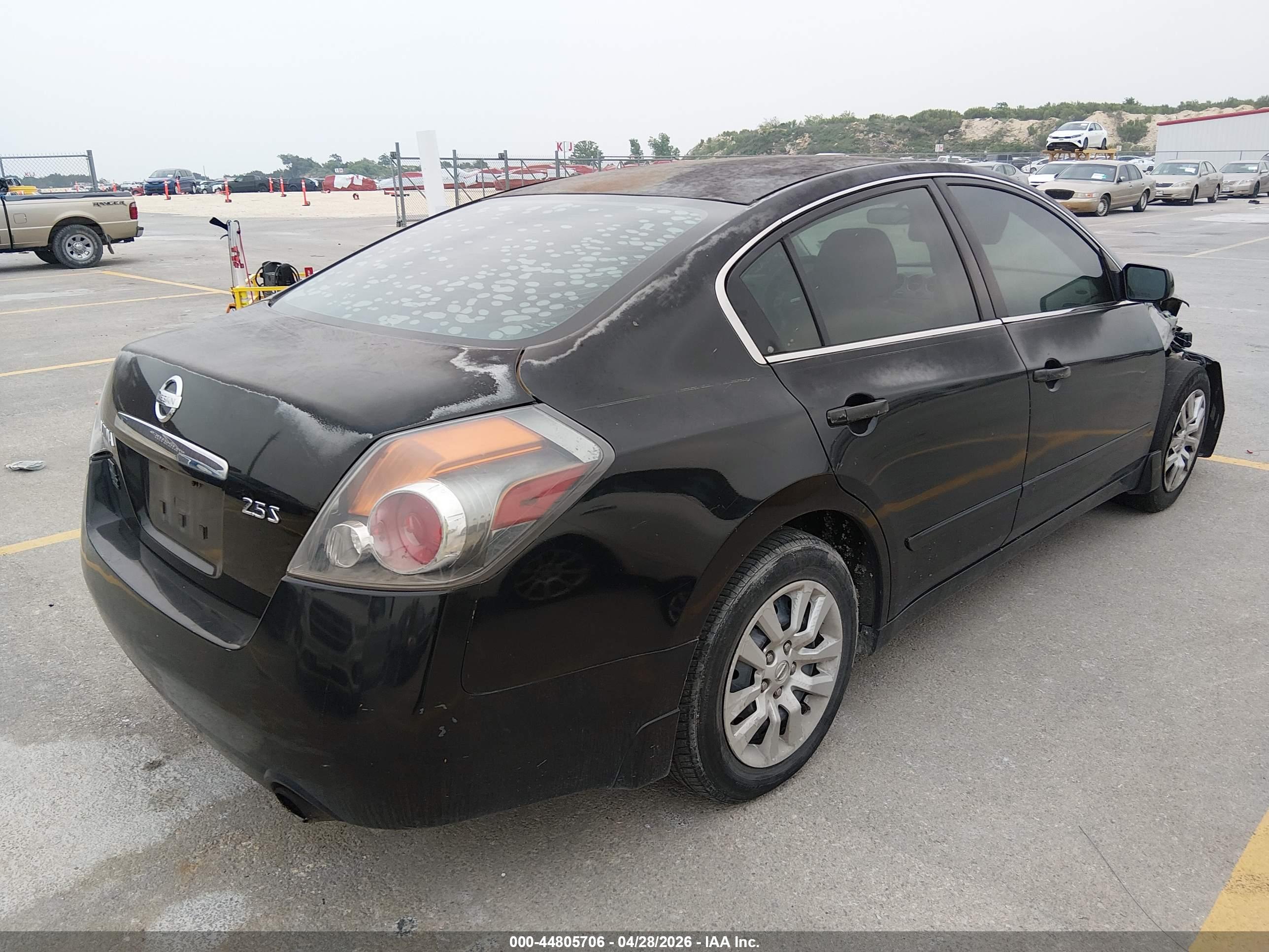 NISSAN ALTIMA image 4