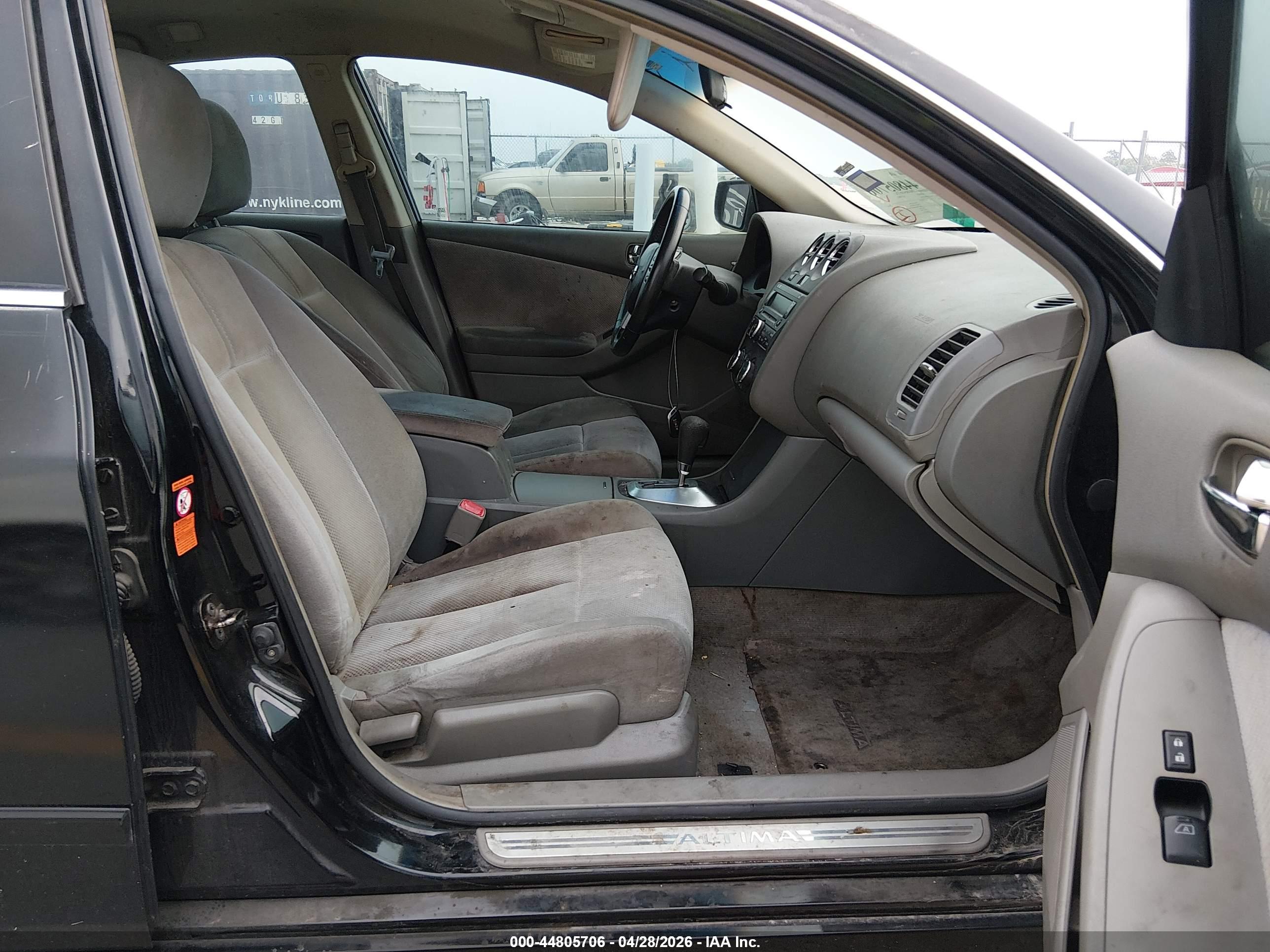 NISSAN ALTIMA image 5