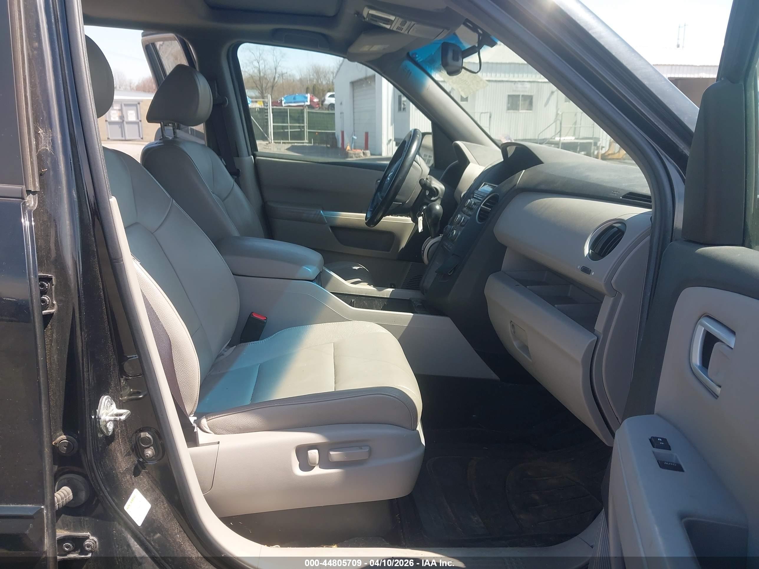 HONDA PILOT image 5