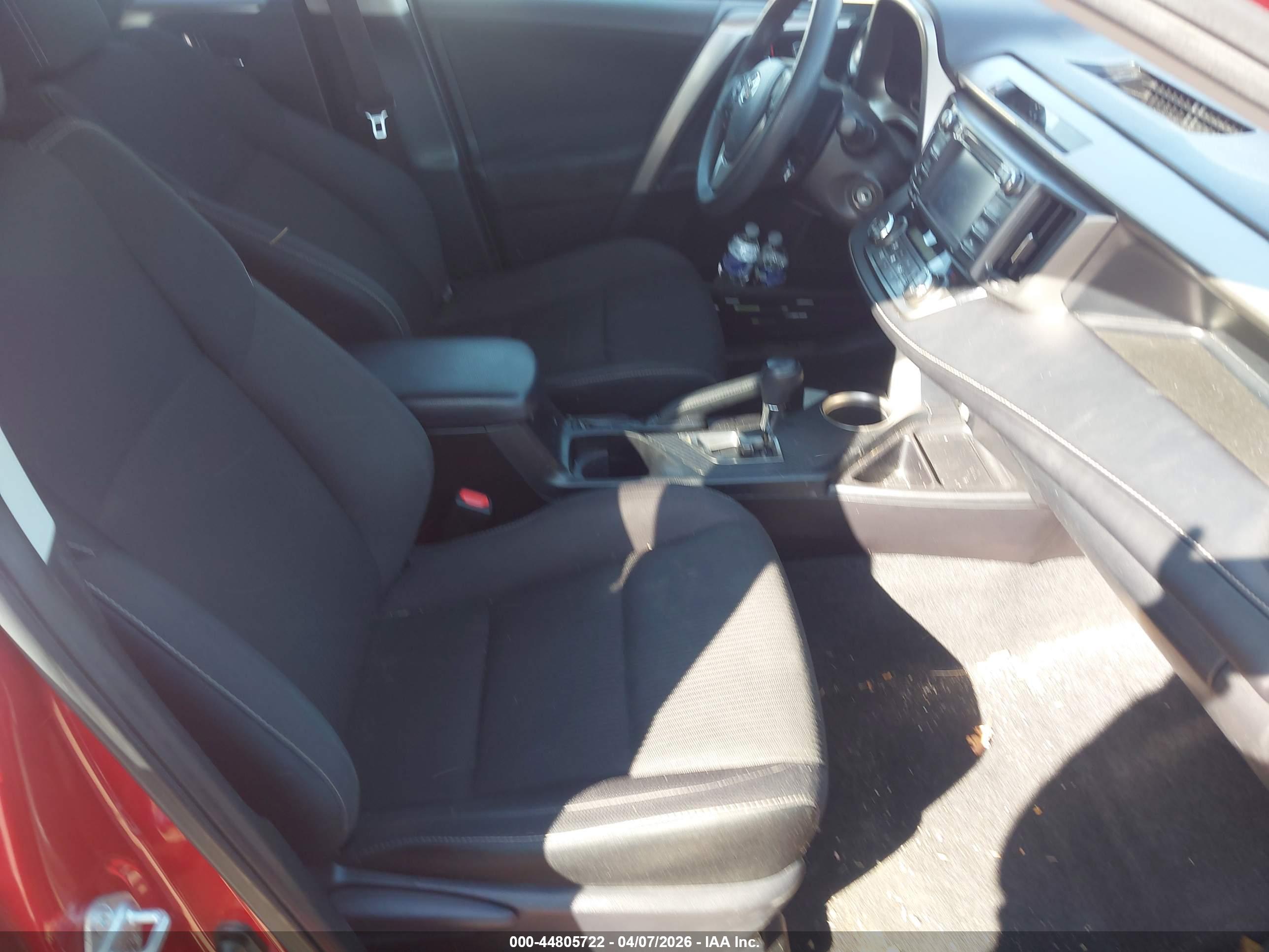 TOYOTA RAV4 image 5