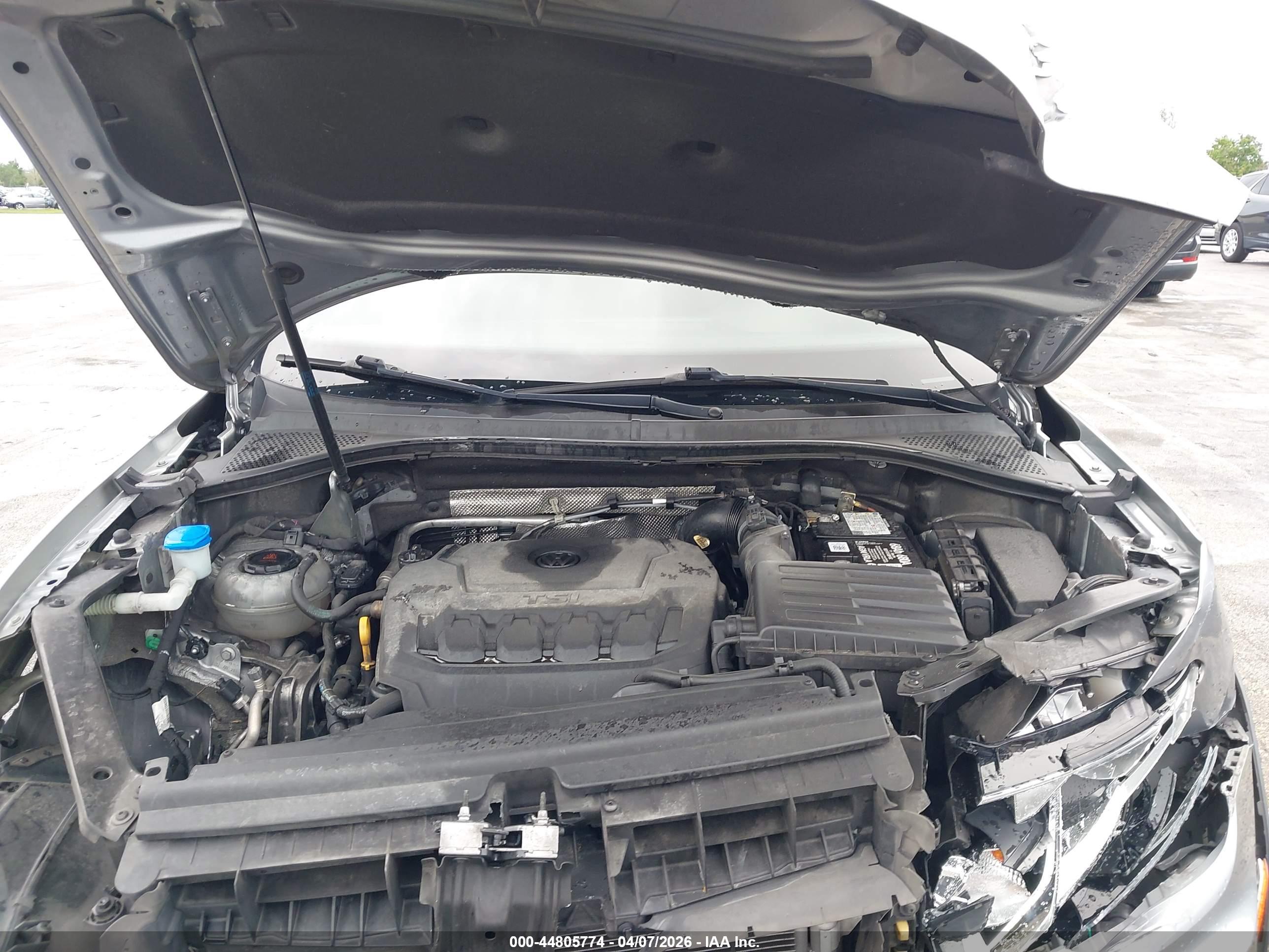 VOLKSWAGEN TIGUAN image 10