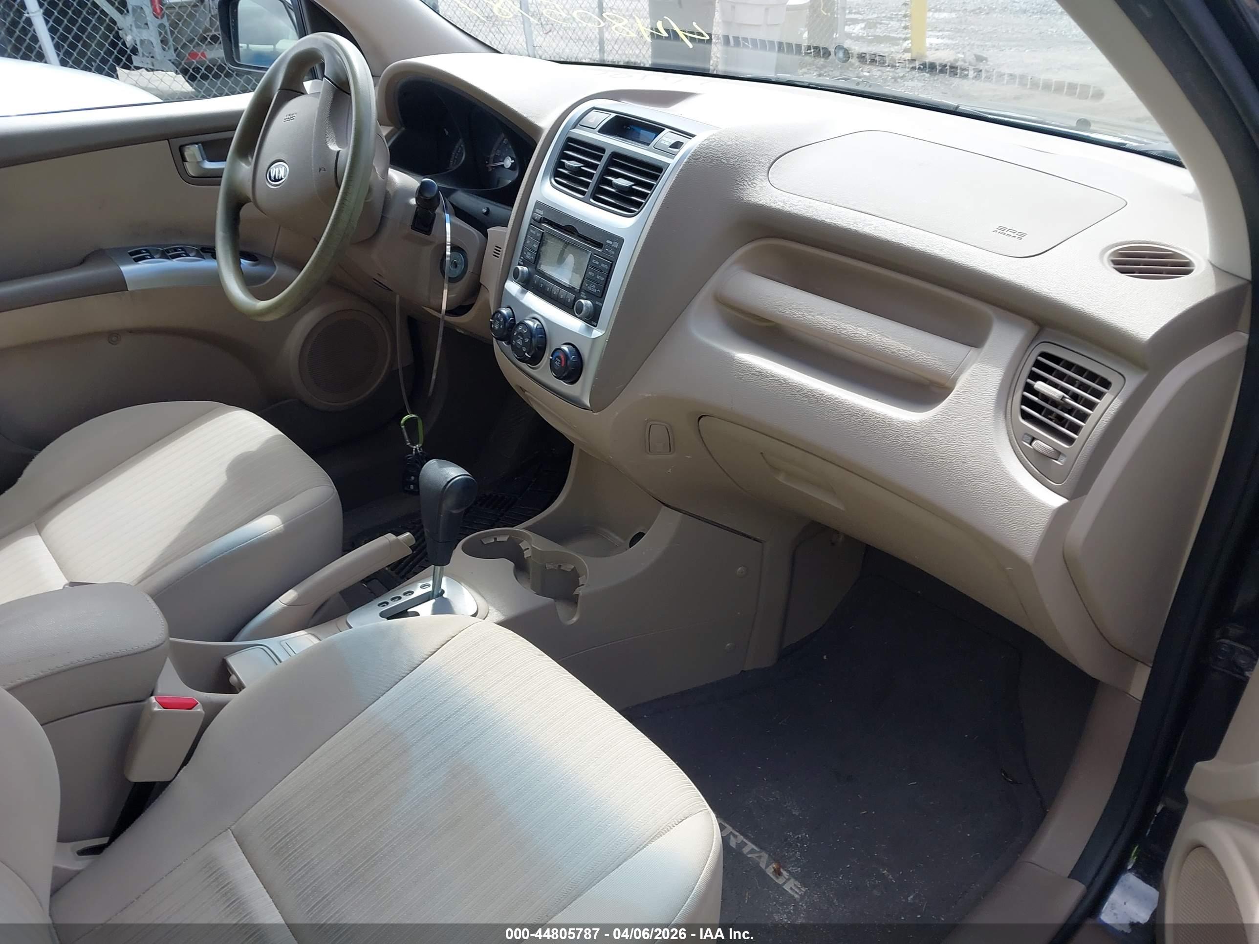 KIA SPORTAGE image 5