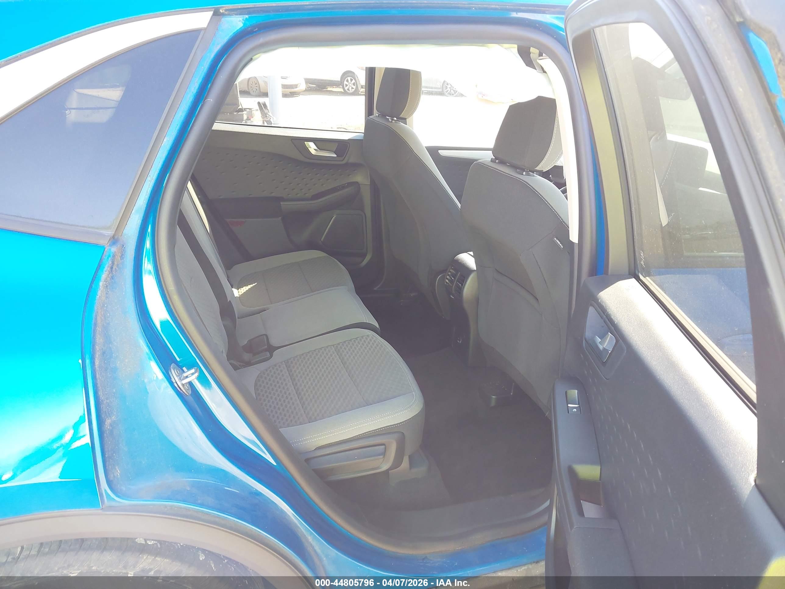 FORD ESCAPE image 8