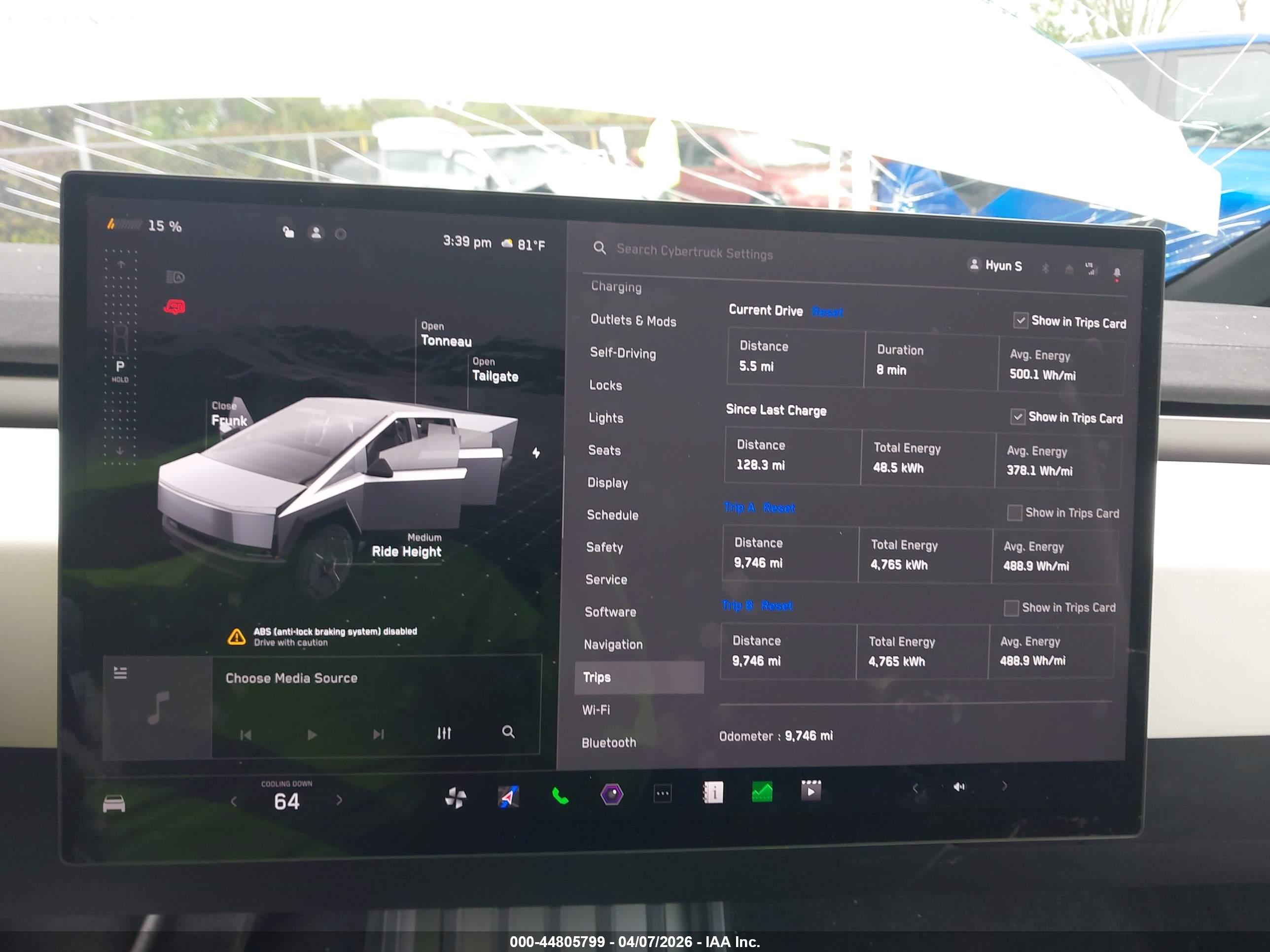TESLA CYBERTRUCK image 7