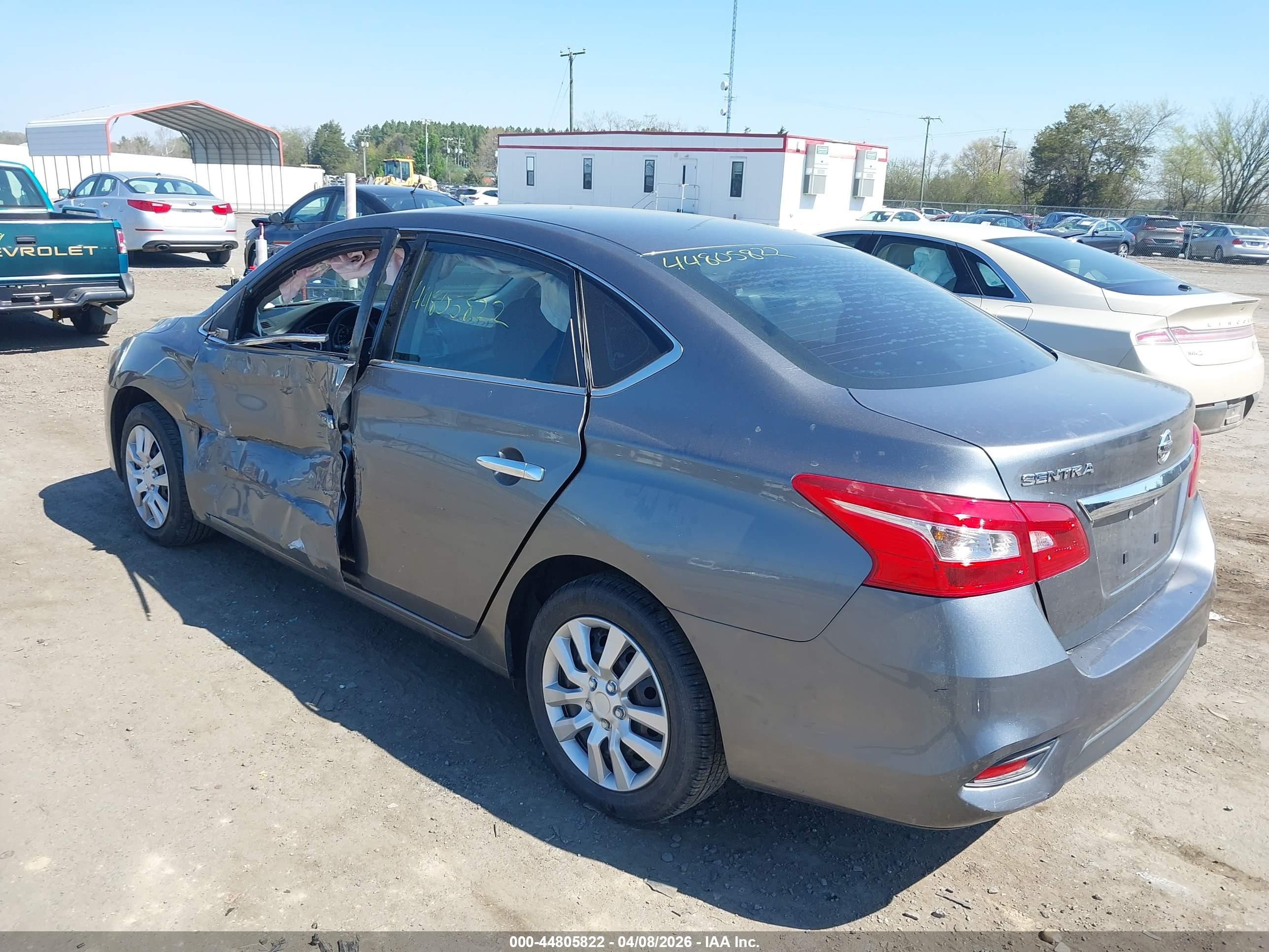 NISSAN SENTRA image 3