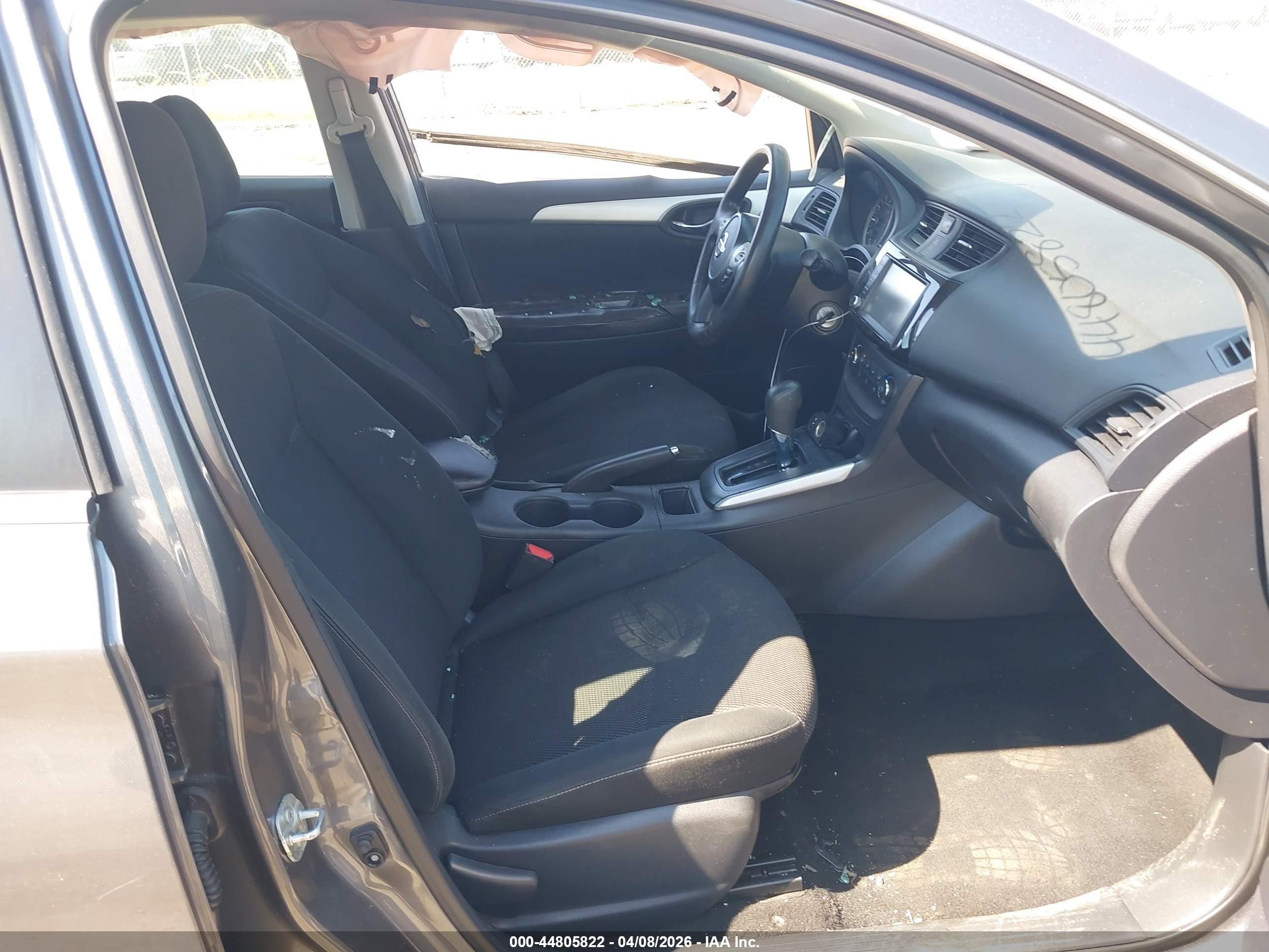 NISSAN SENTRA image 5