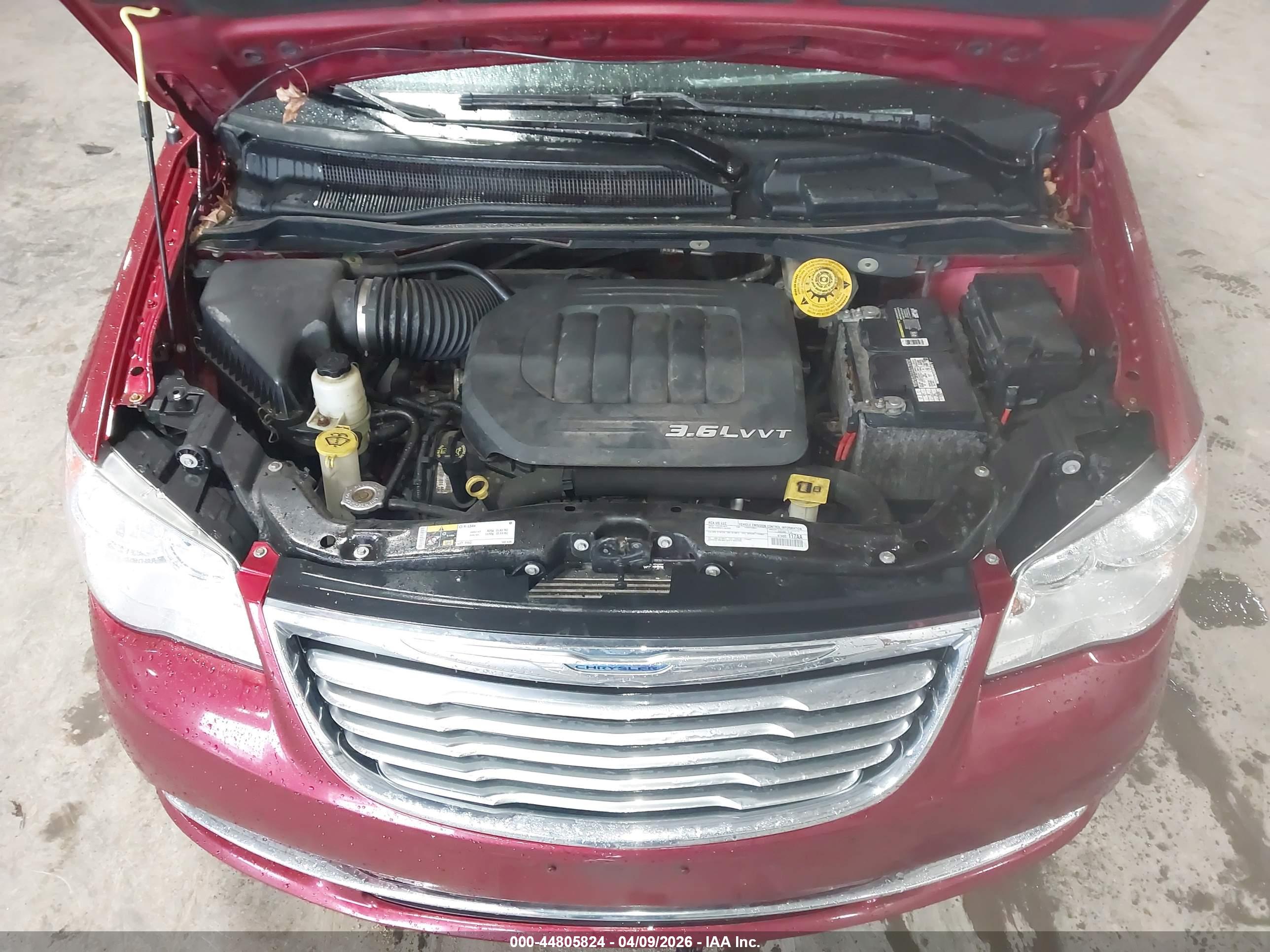 CHRYSLER TOWN image 10