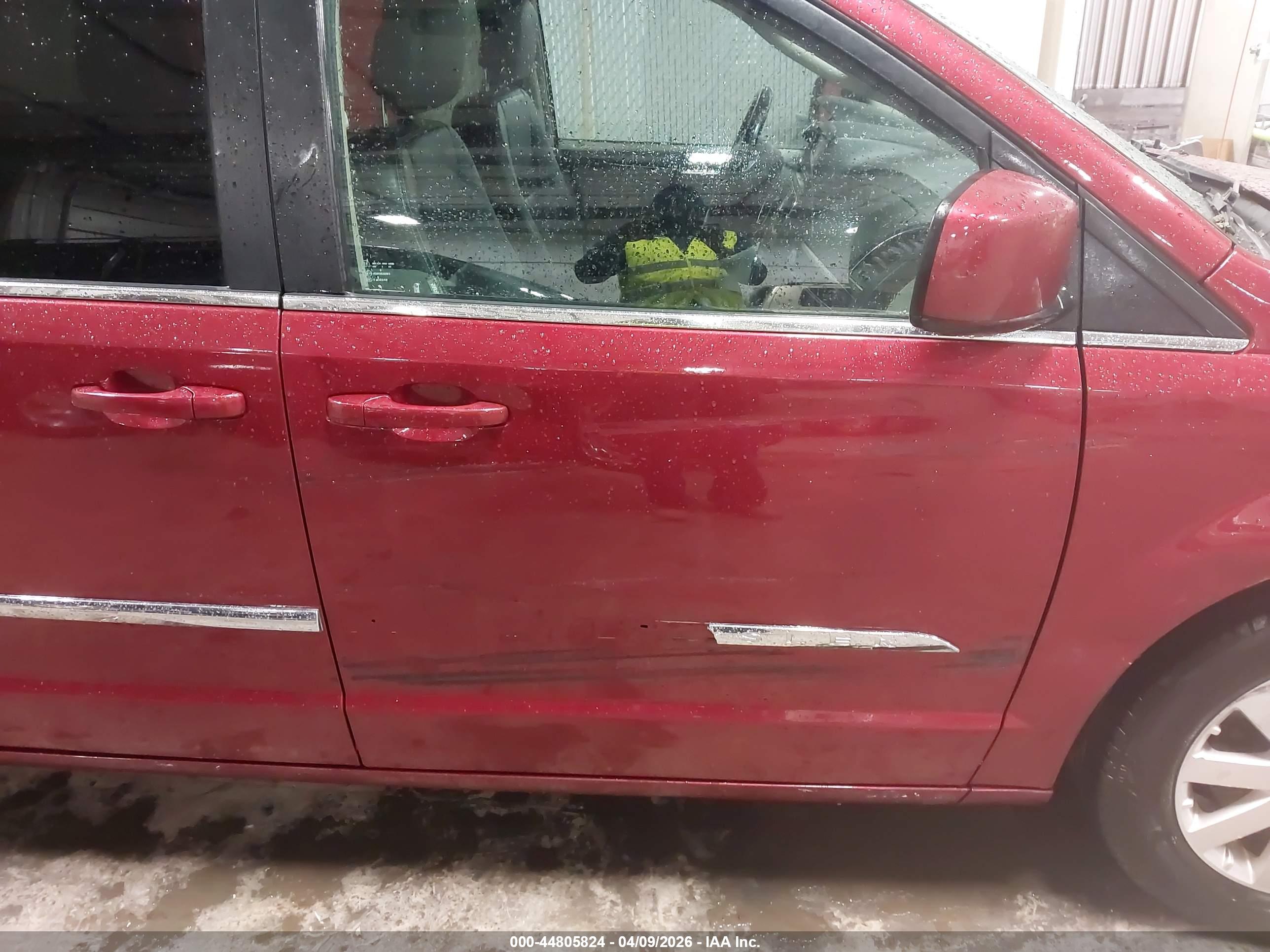 CHRYSLER TOWN image 6