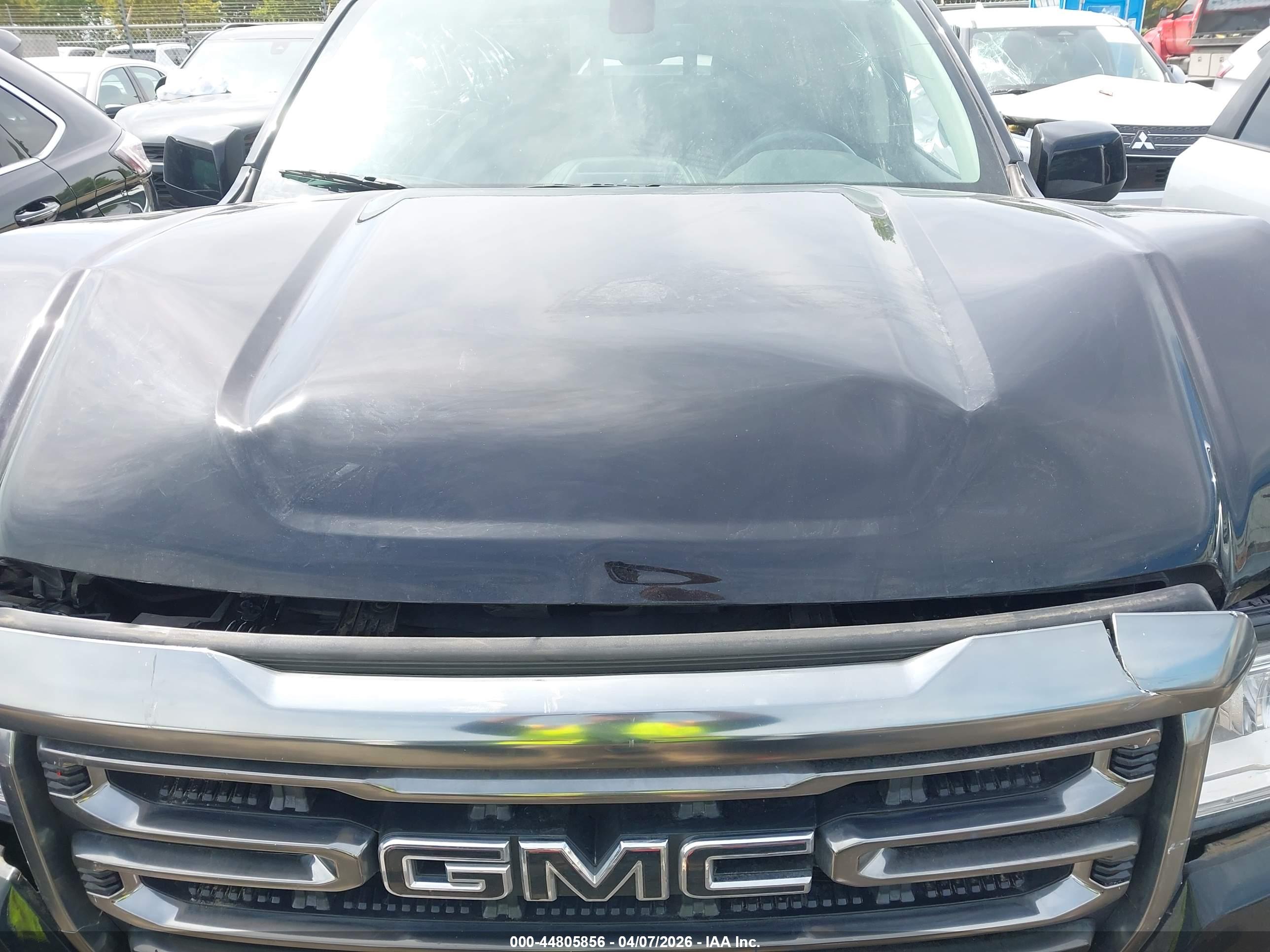 GMC CANYON image 10