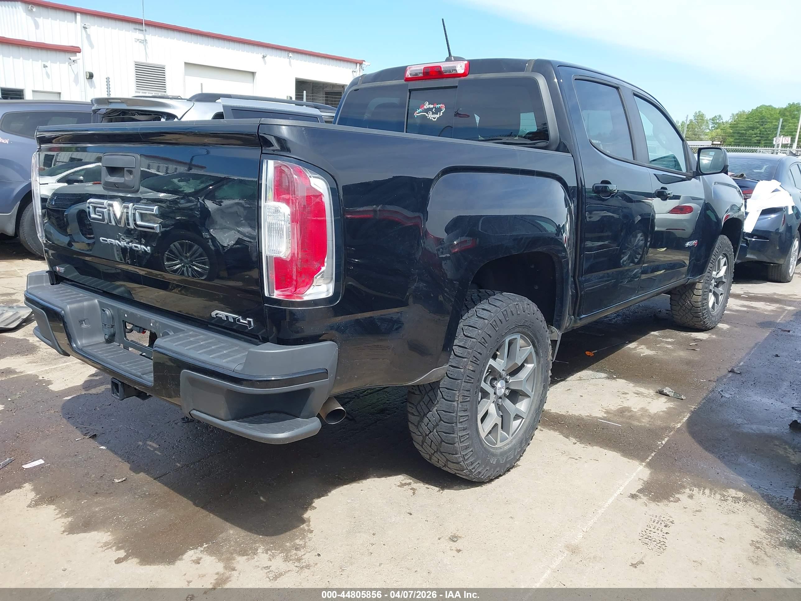GMC CANYON image 4